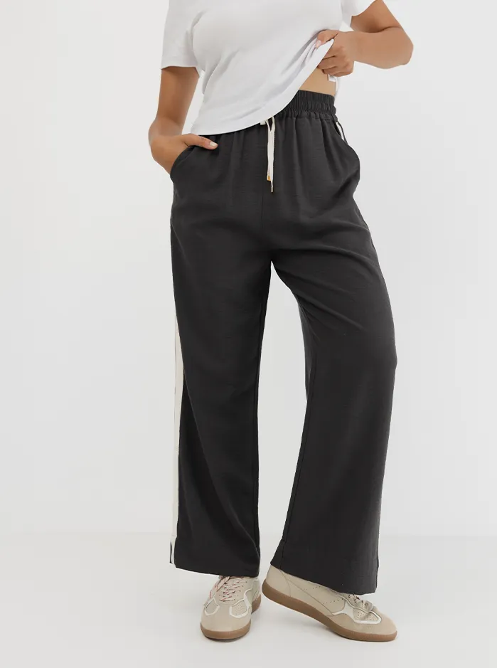 Weekender Pant In Pepper Stylish Comfort Versatile Waist