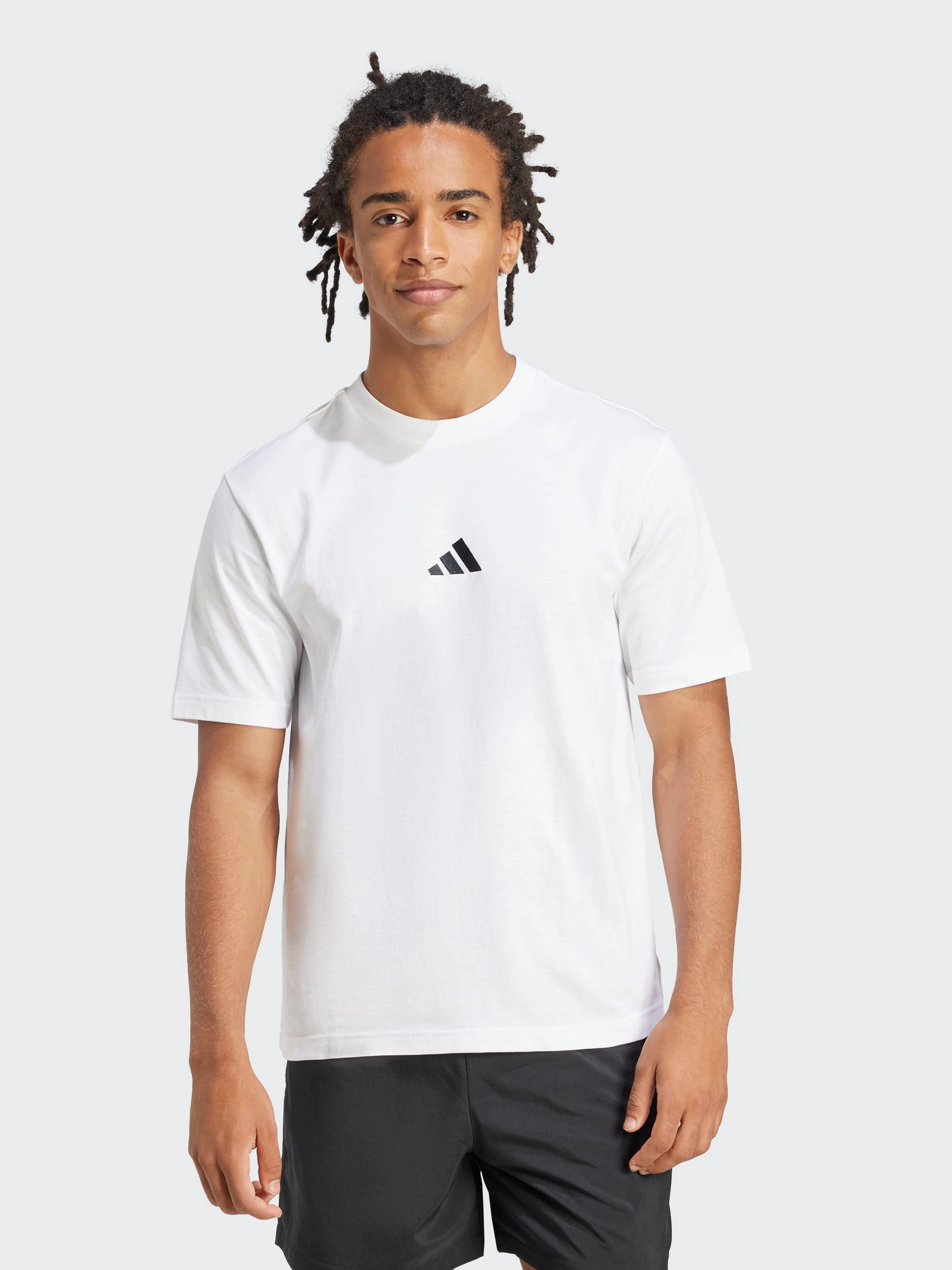 Essentials Small Logo Single Jersey T-Shirt Relaxed Comfort Look