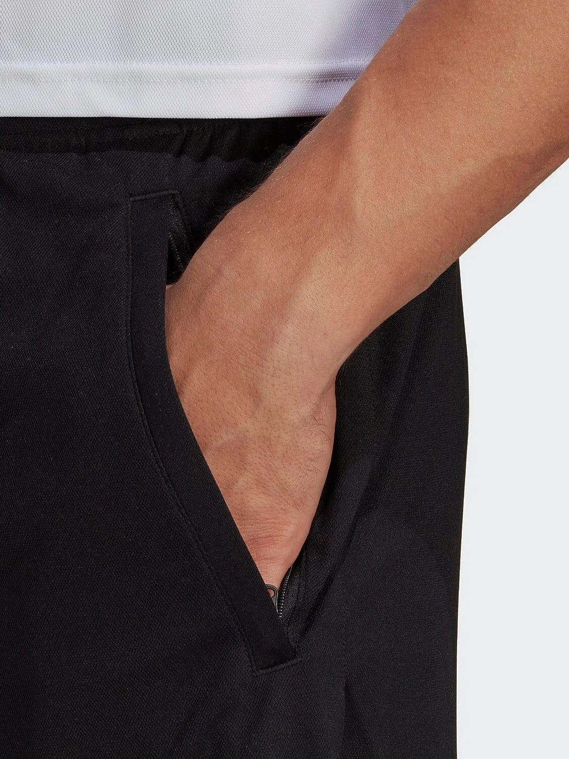 Train Essentials Logo Training Shorts No Slip Gripper Workwear