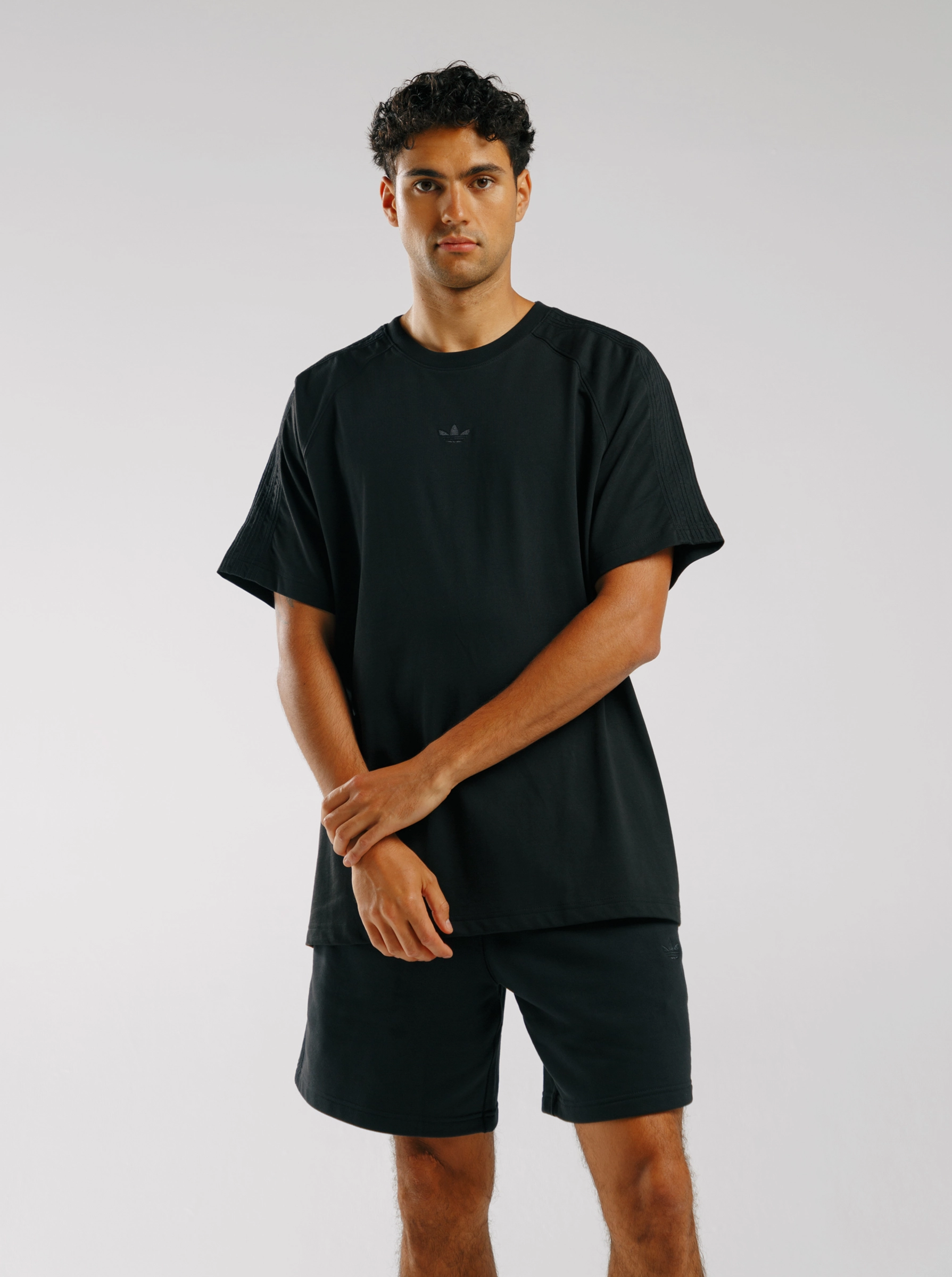Premium Essentials Shorts Secure Closure System Wrinkle Resistant Finish