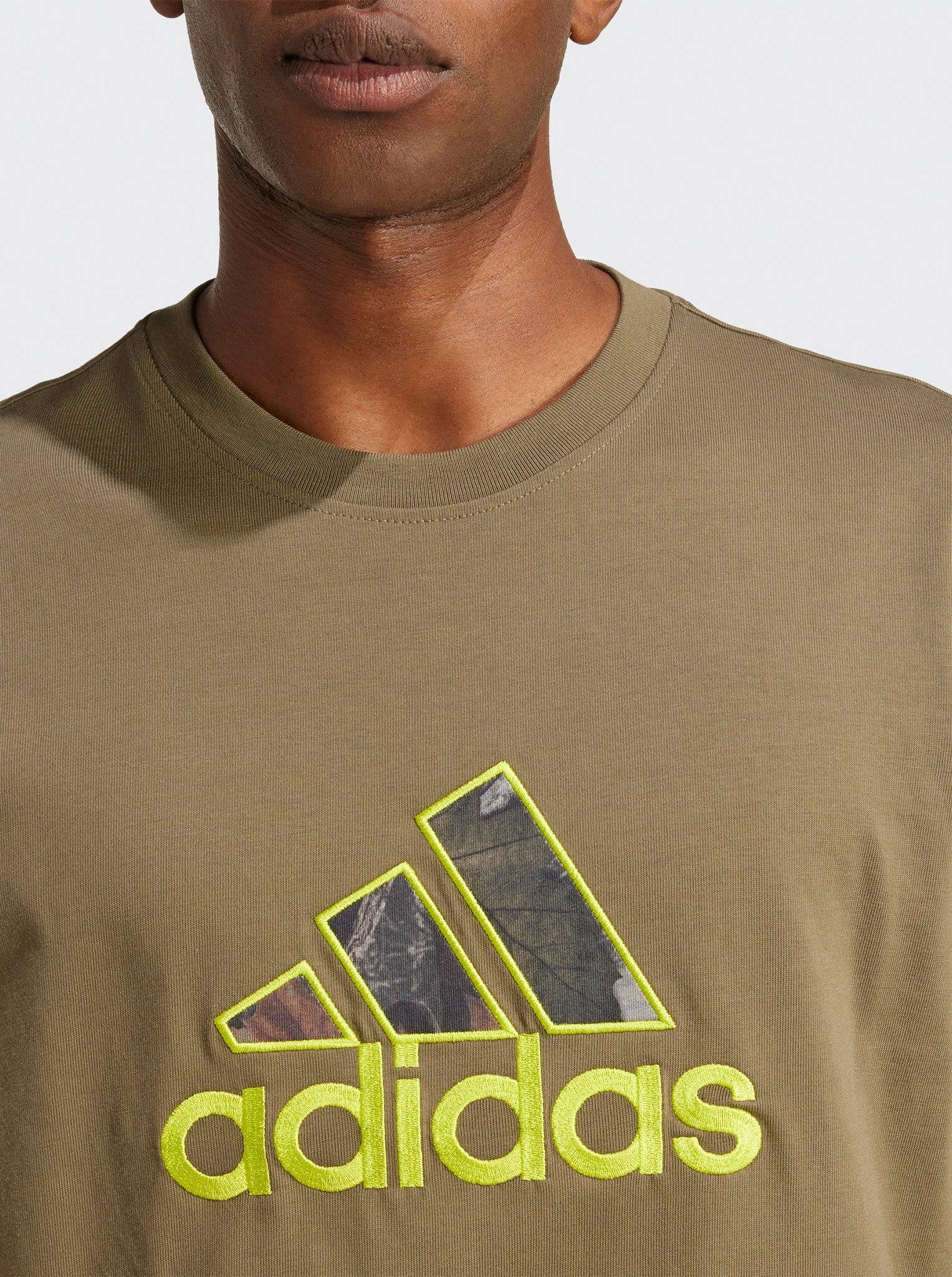 Casual Comfort Look Graphic T-Shirt