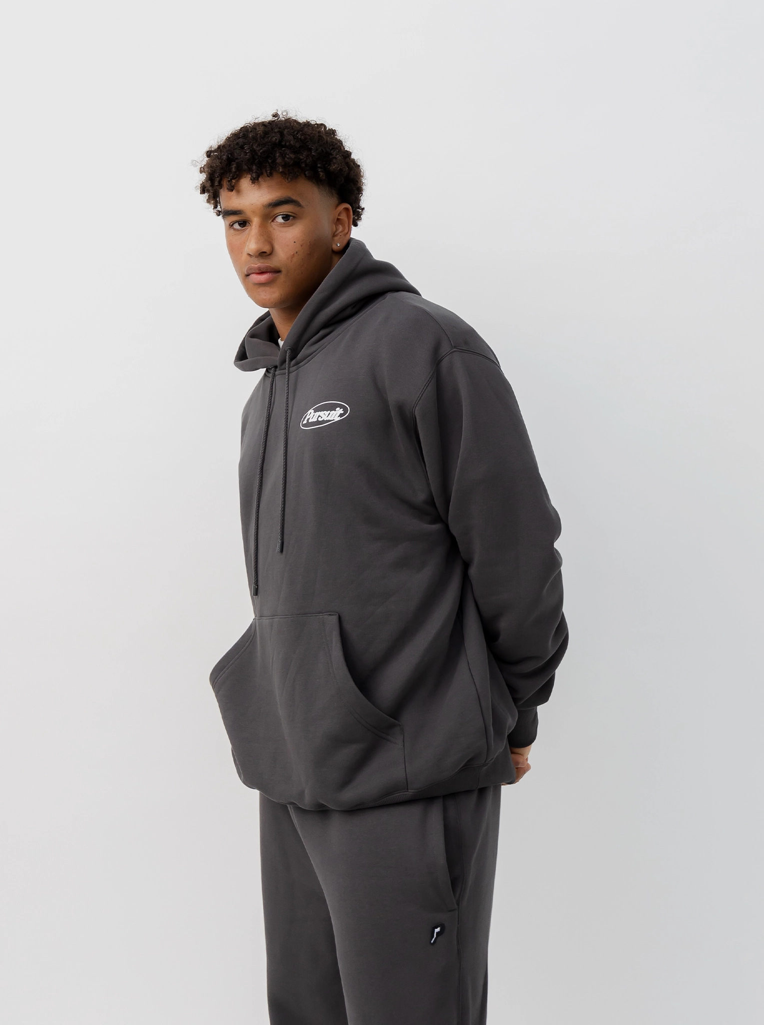 Happiness Heavyweight Pullover In Charcoal Office Wear Streetwear Essential