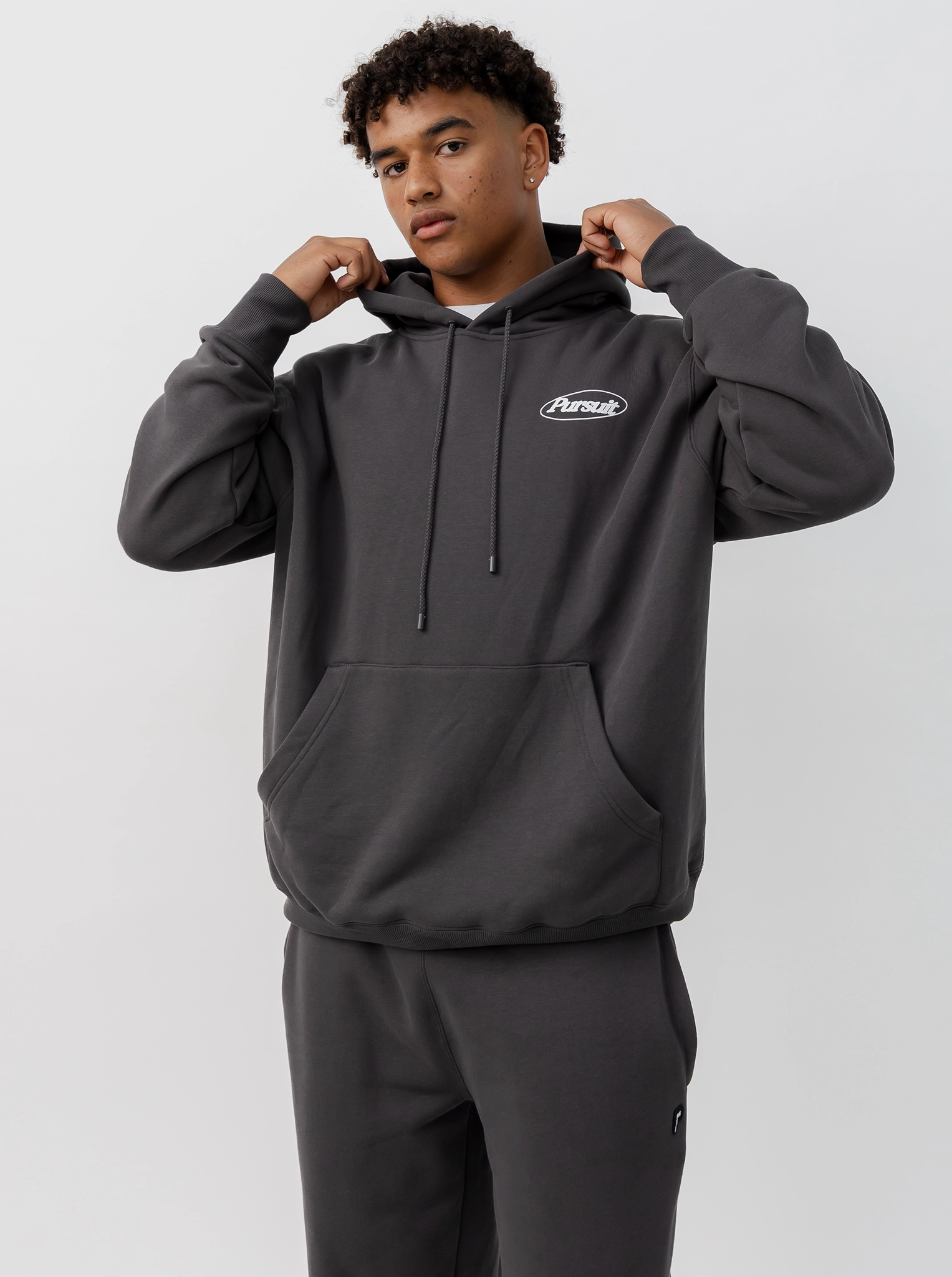 Style Feel Happiness Heavyweight Pullover In Charcoal