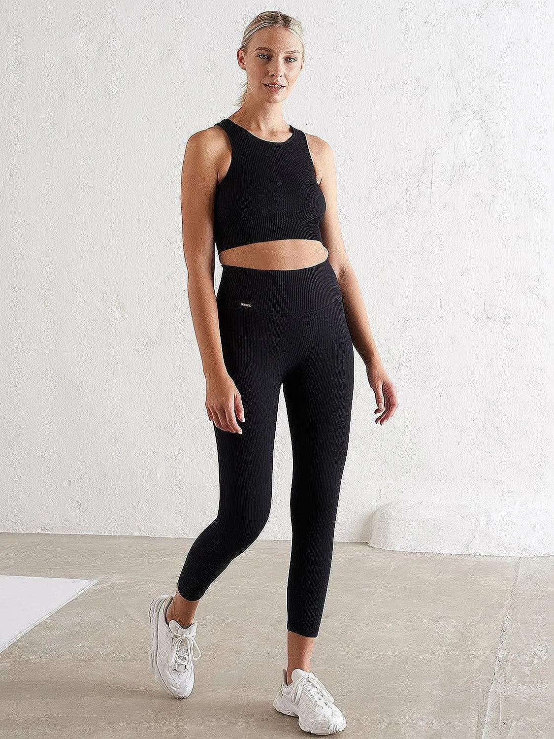 Airport Travel Active Lifestyle Black Ribbed 7/8 Seamless Tights