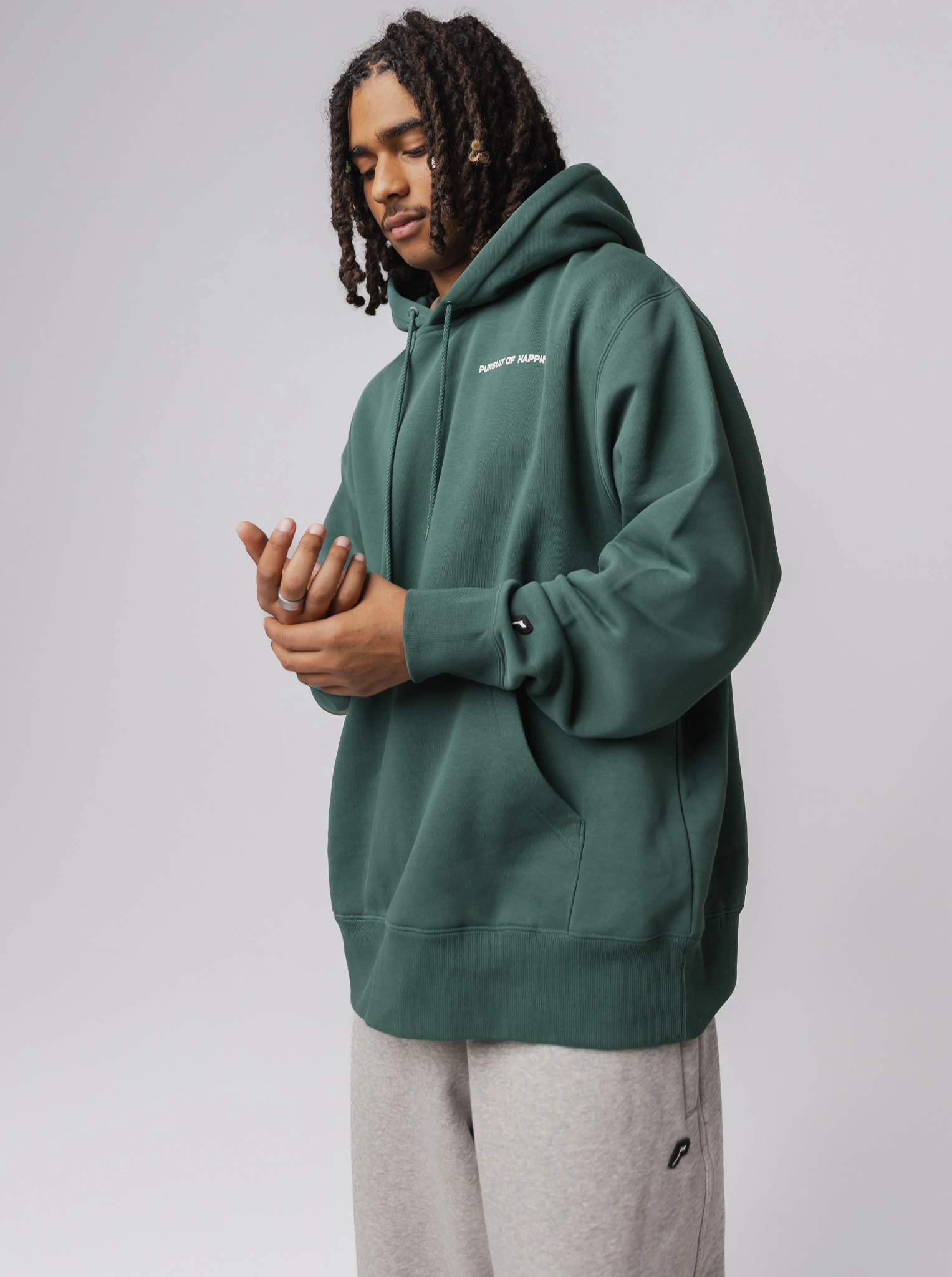winter break Coastal Style Heavyweight Pullover in Stadium Green