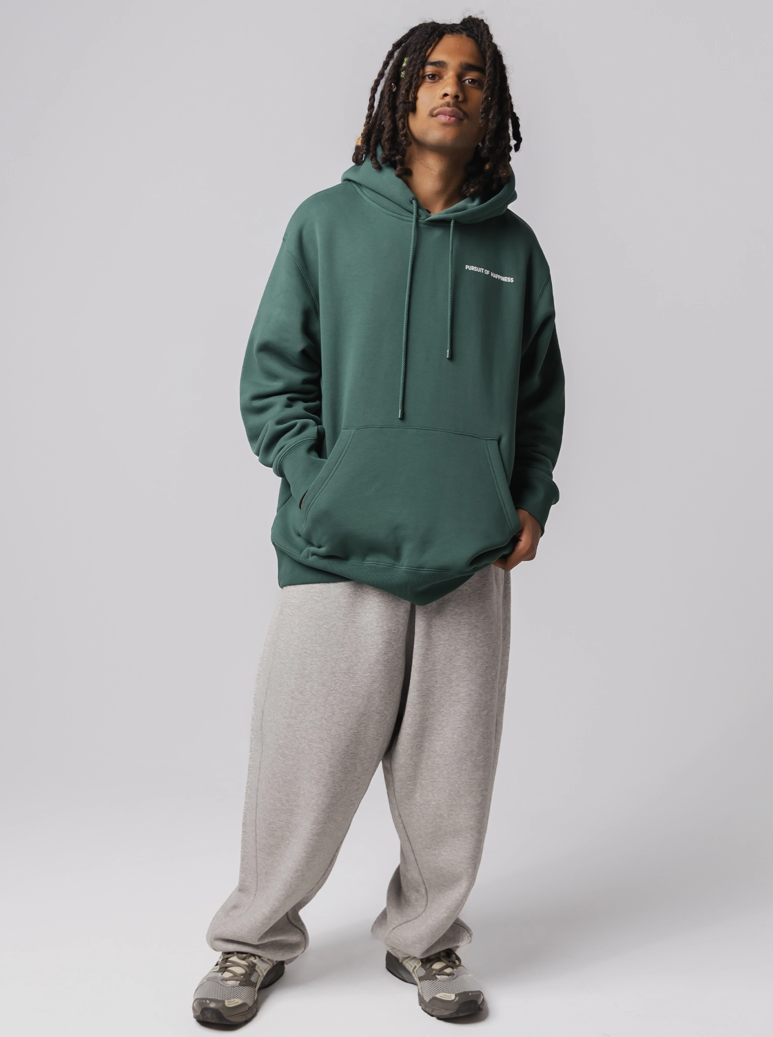 Heavyweight Pullover in Stadium Green Echidna like