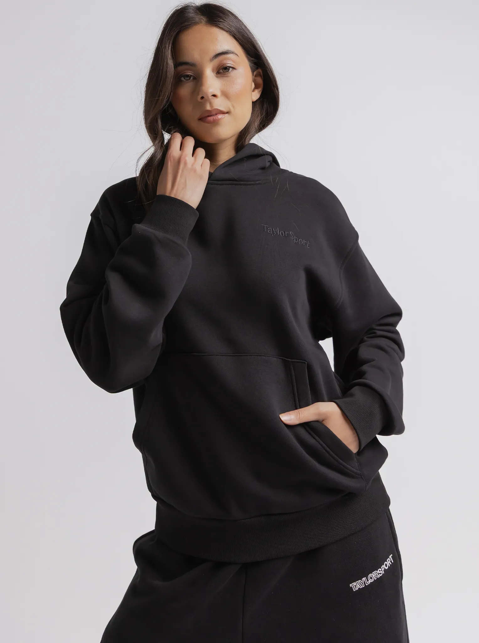 Raglan sleeves Heritage Hoodie in Black