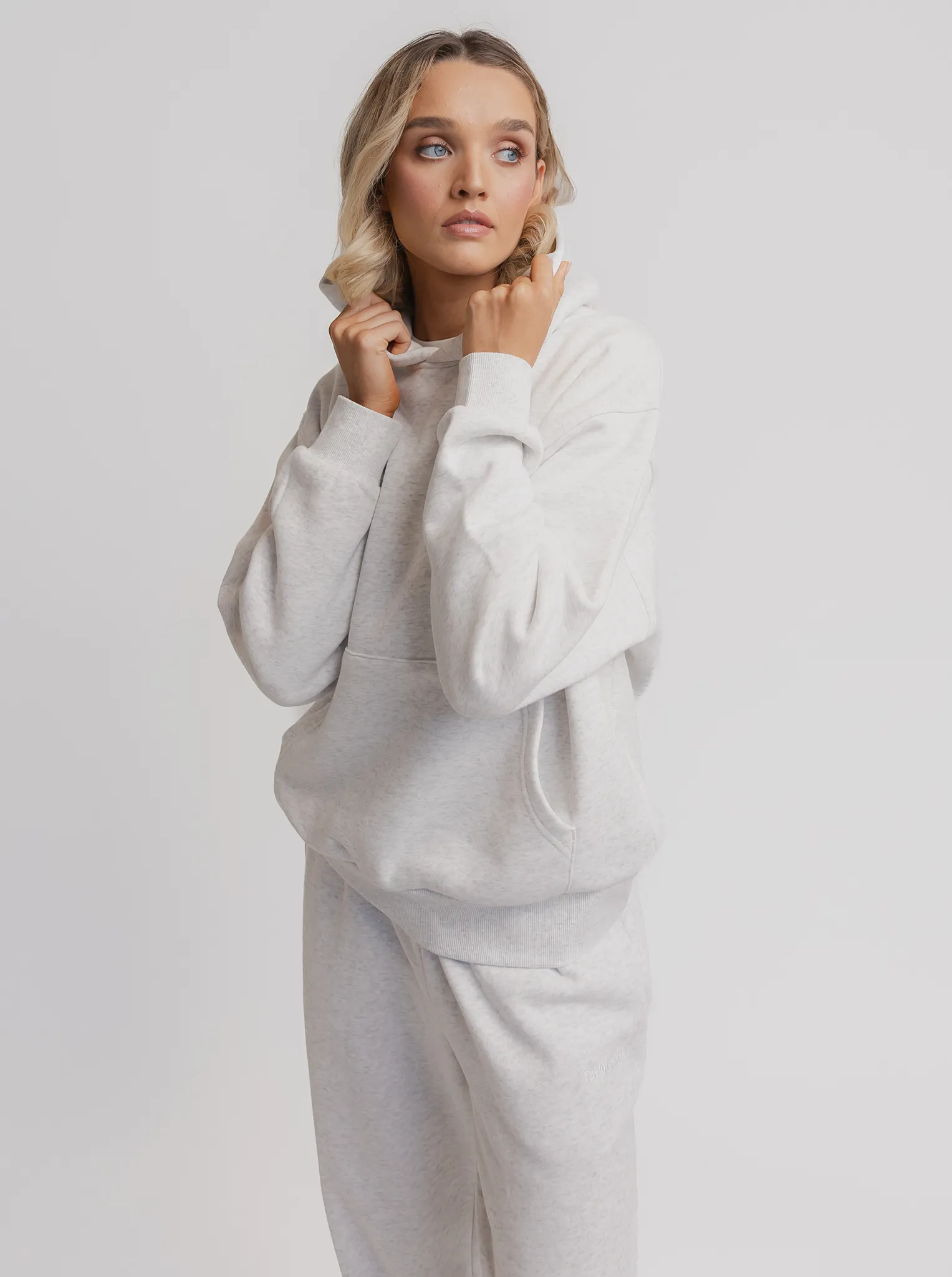 Platypus like Heritage Hoodie In Snow Marle