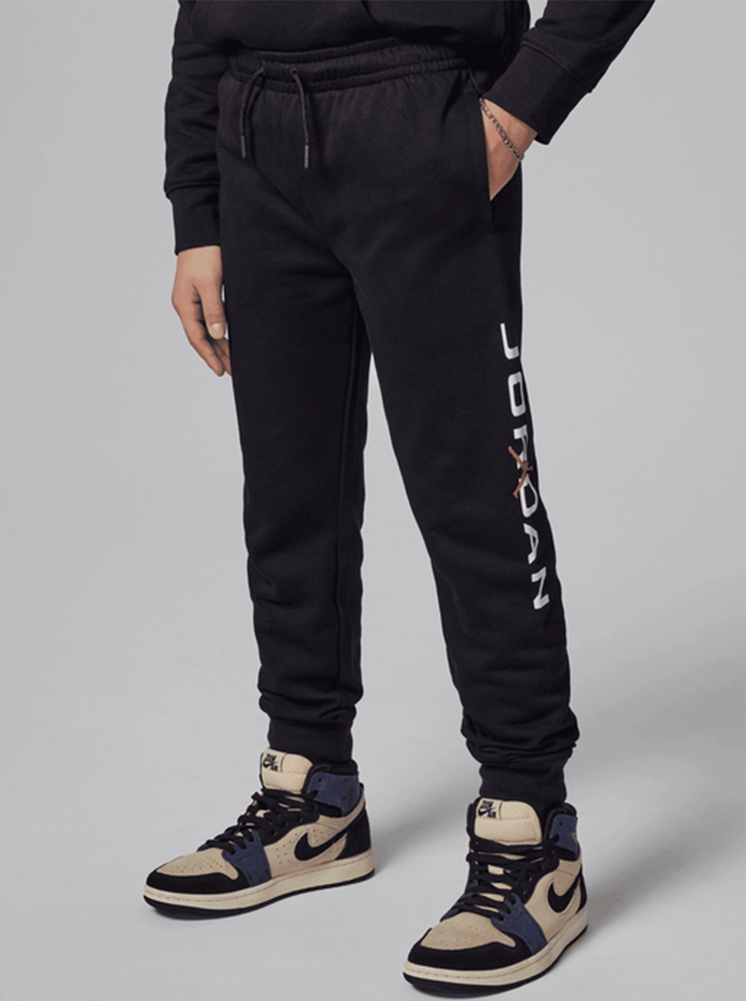 Jordan Baseline French Terry Pants Youth Cycling Trip Minimalist Style