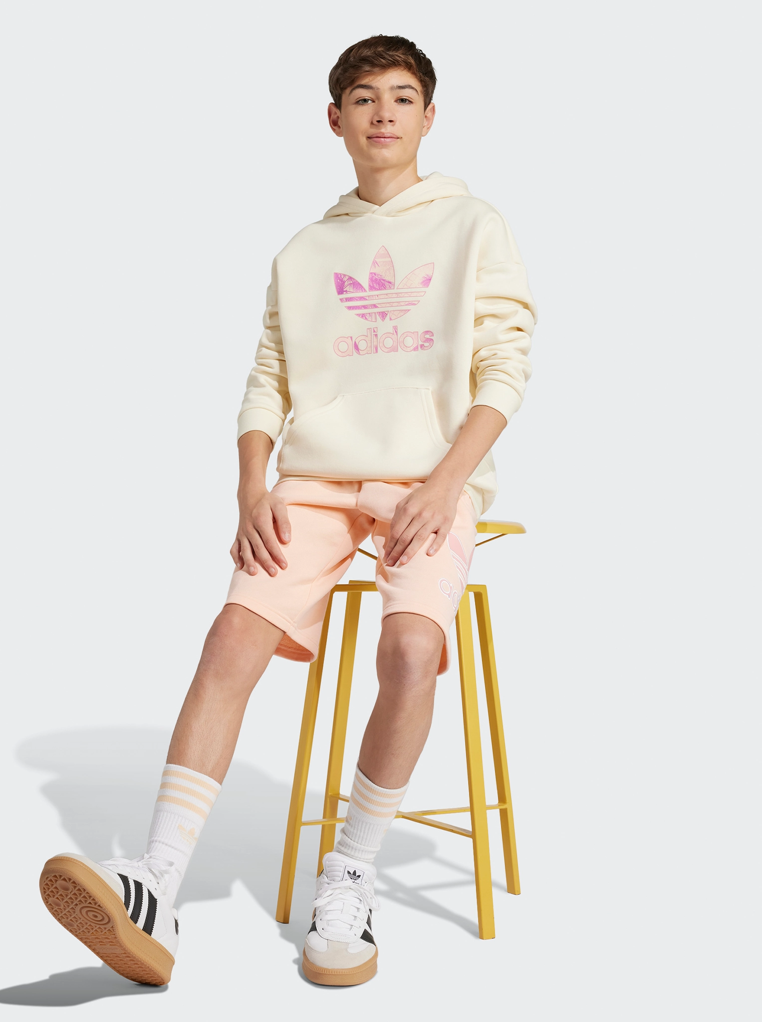 Fashionable Hoodie Youth