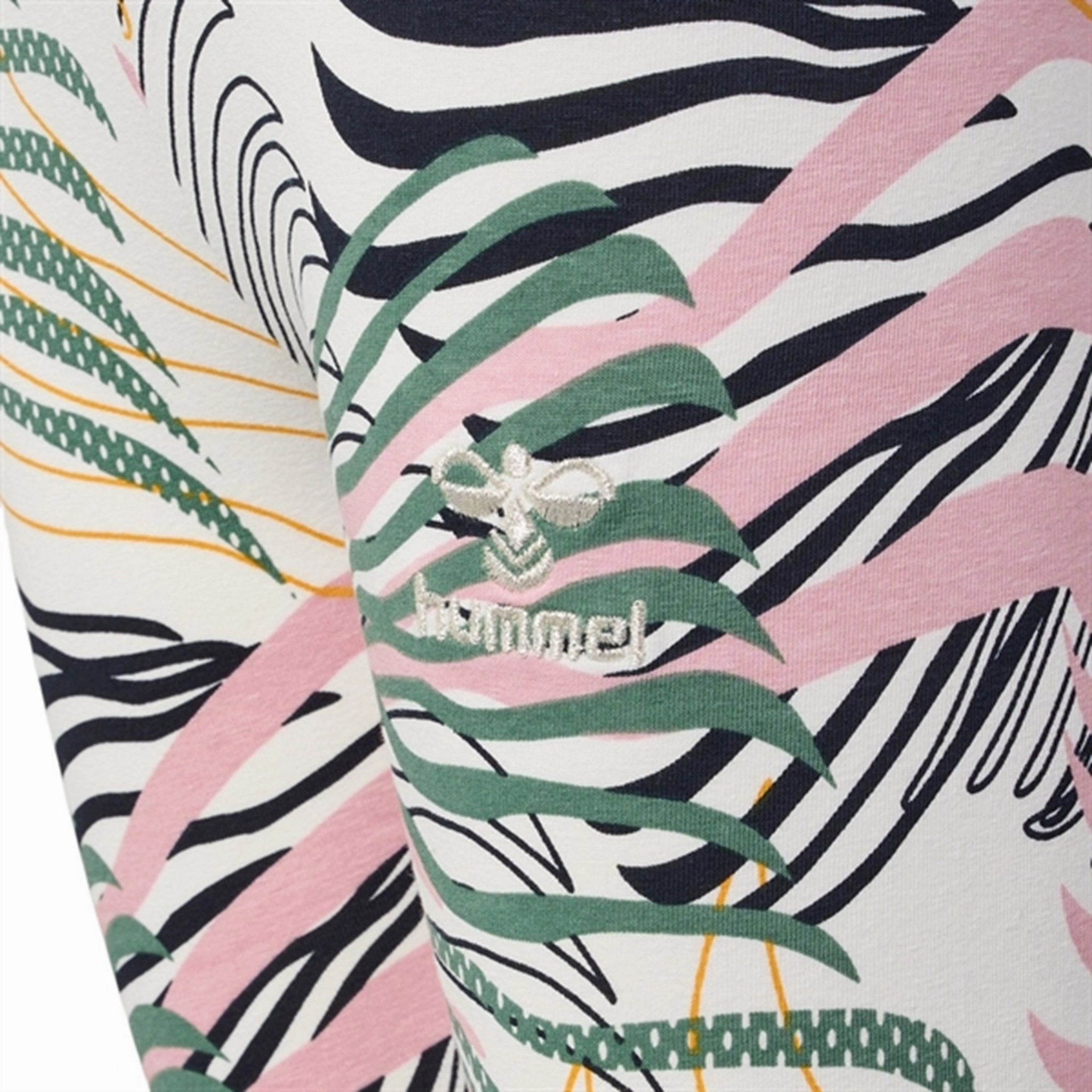 Pro Athlete Travel Outfit Easy Stretch Hummel Laurel Wreath Alice Leggings