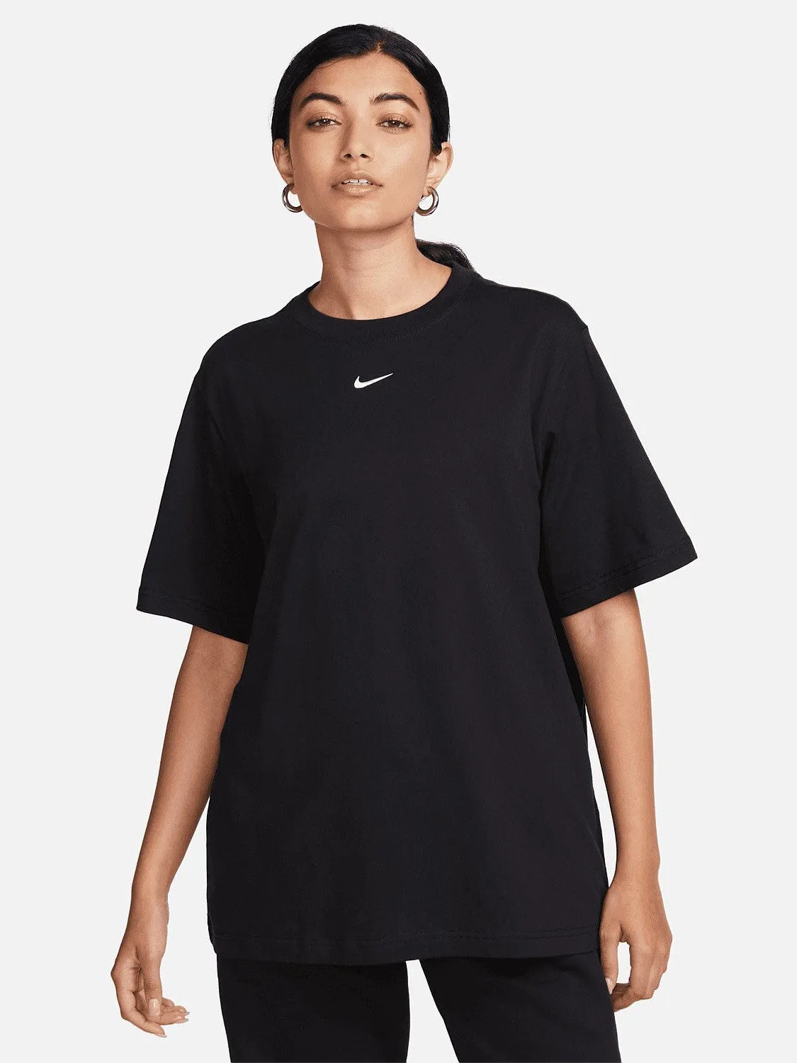 Casual Fit Sportswear Essential Tee