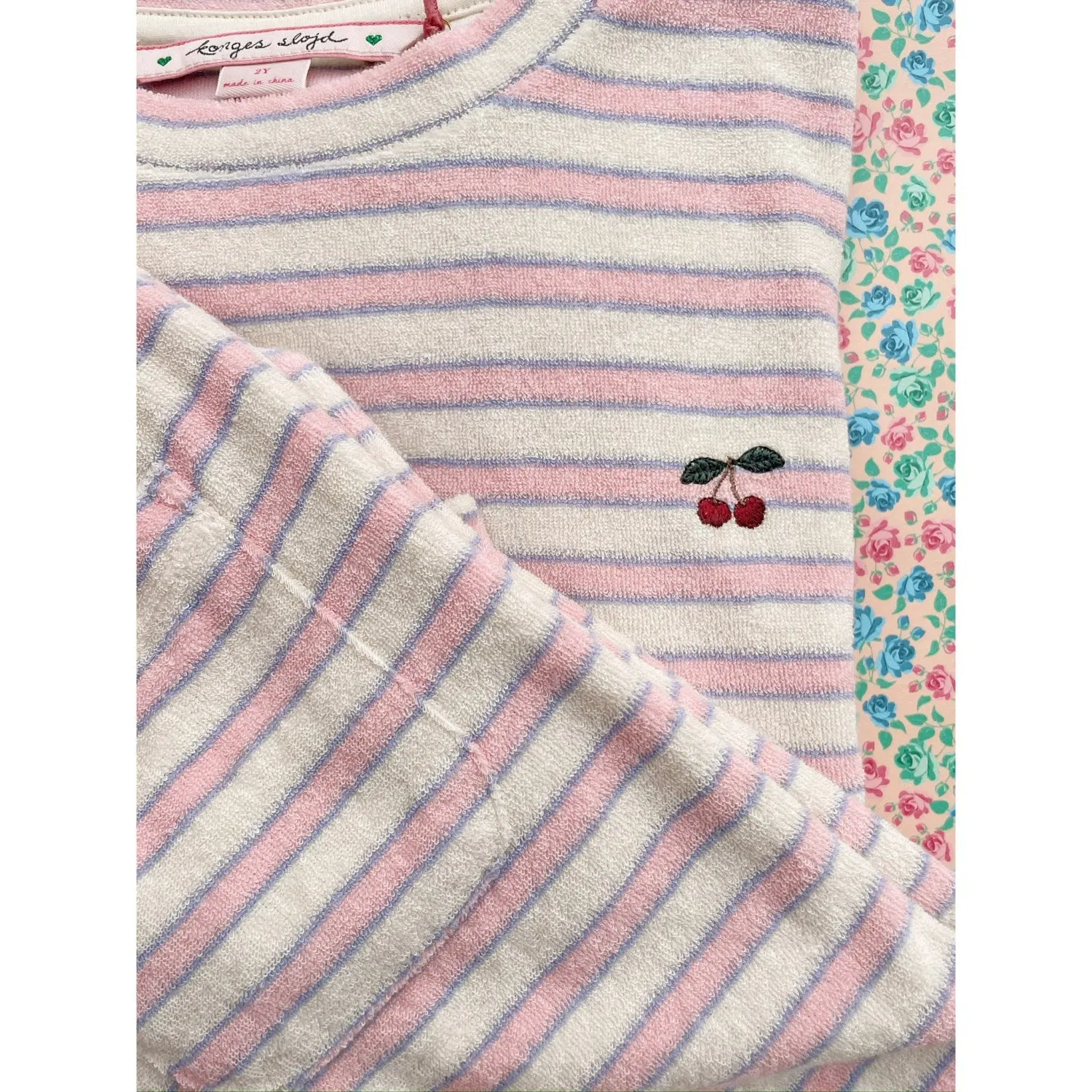 HighCompression video shoot venue Konges Sl?jd Lolly Stripe Itty Sweat Pants GOTS