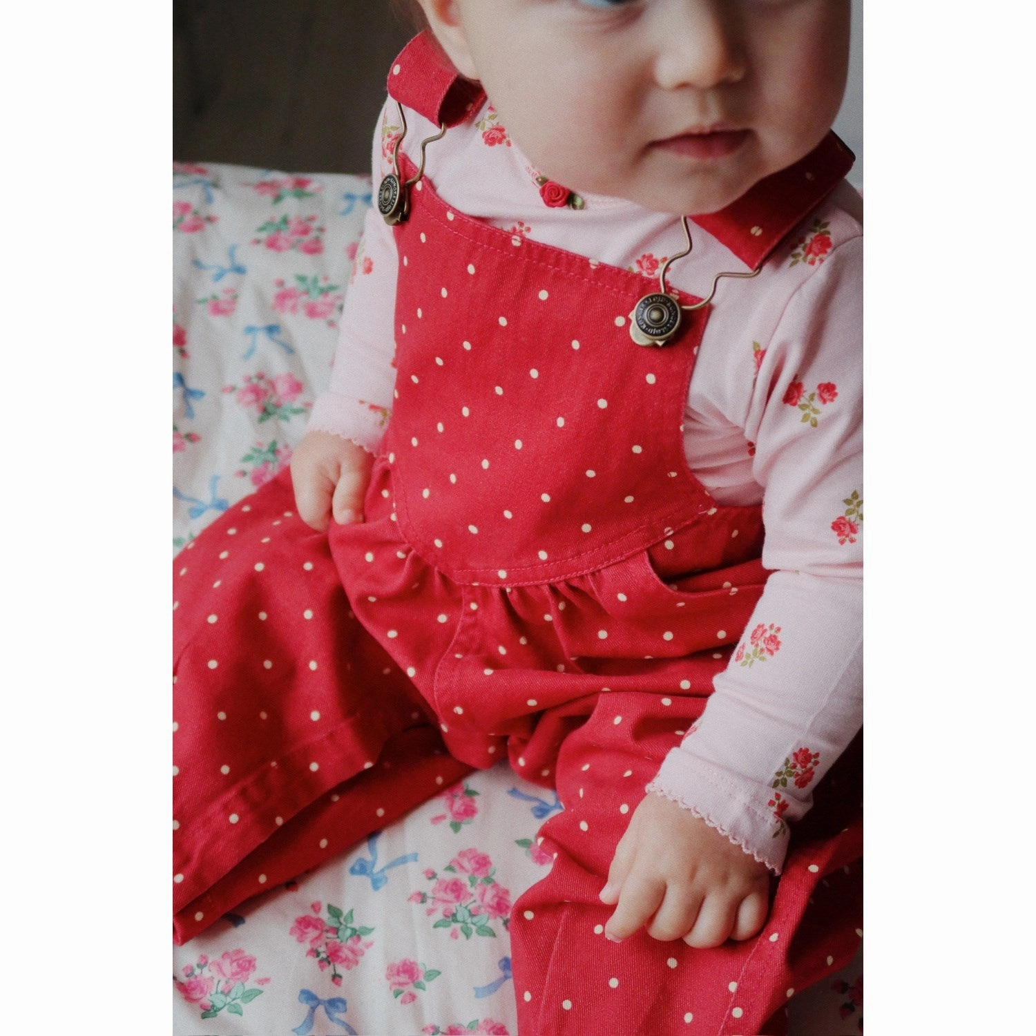 Organic Cotton Flowy legs Konges Sl?jd Strawberry Dot Nola Overalls GOTS