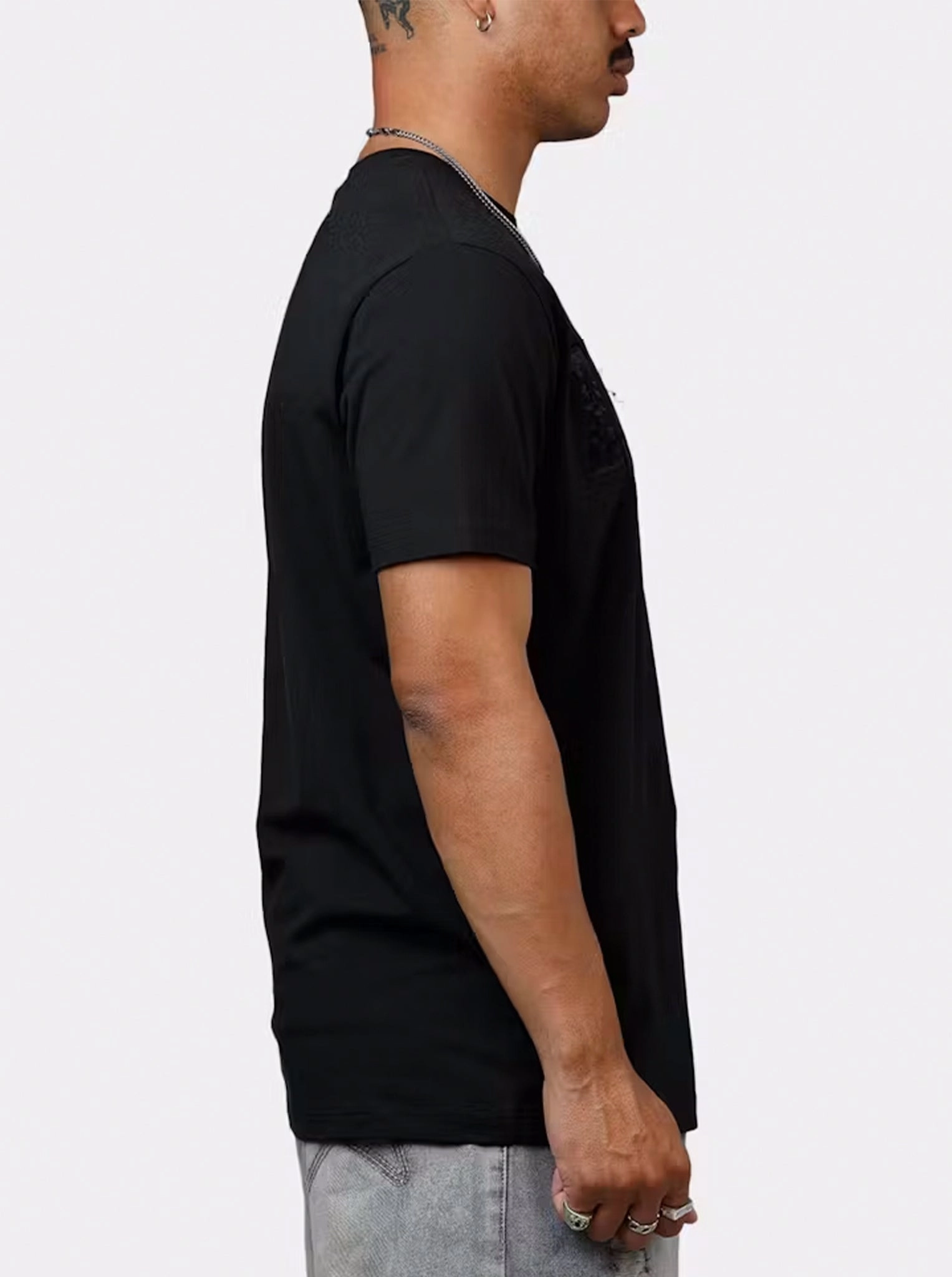 skinny but not tight Workout Gear Las Vegas Raiders Logo Select Tee