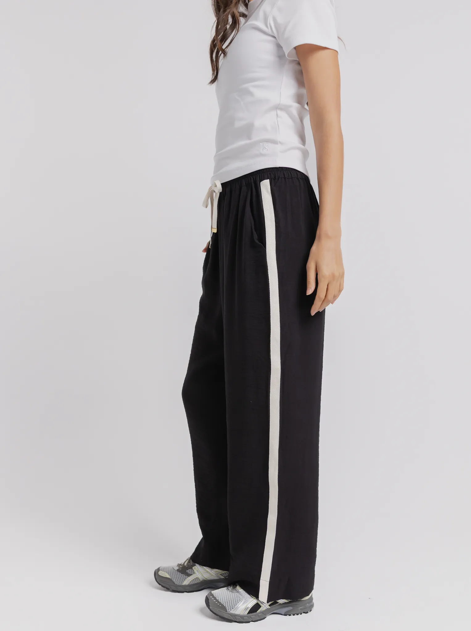 Stay Fresh Weekender Pant in Black