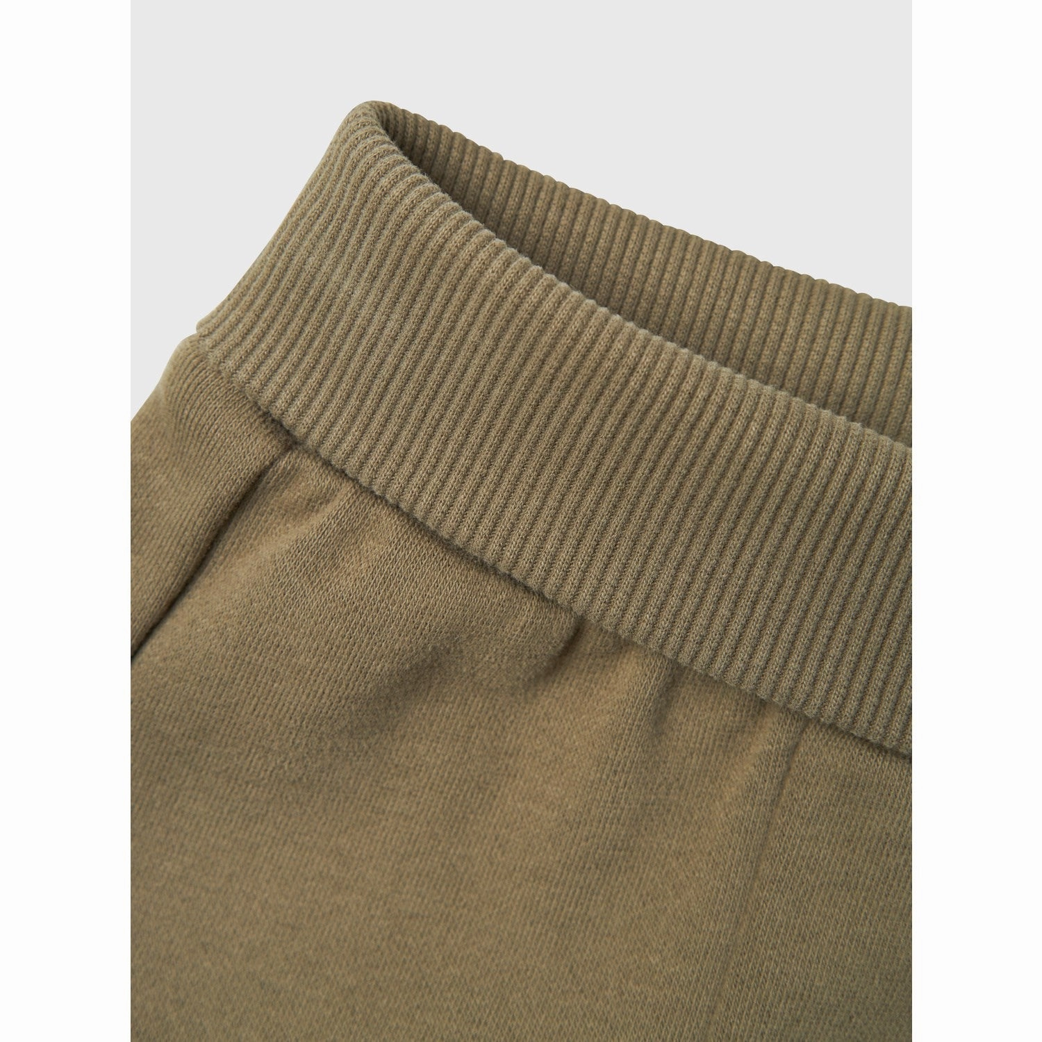 Lil'Atelier Kalamata Ilondon Raf Sweatpants Layering Options