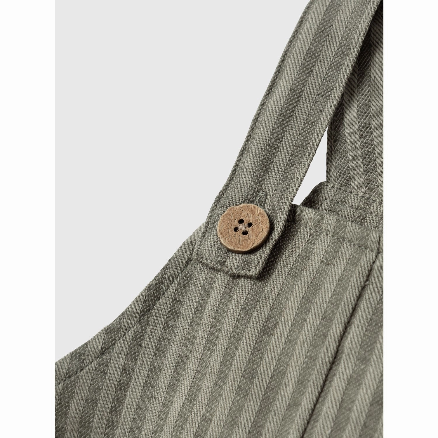 Lil'Atelier Laurel Oak Lanu Loose Overall Lightweight Weave