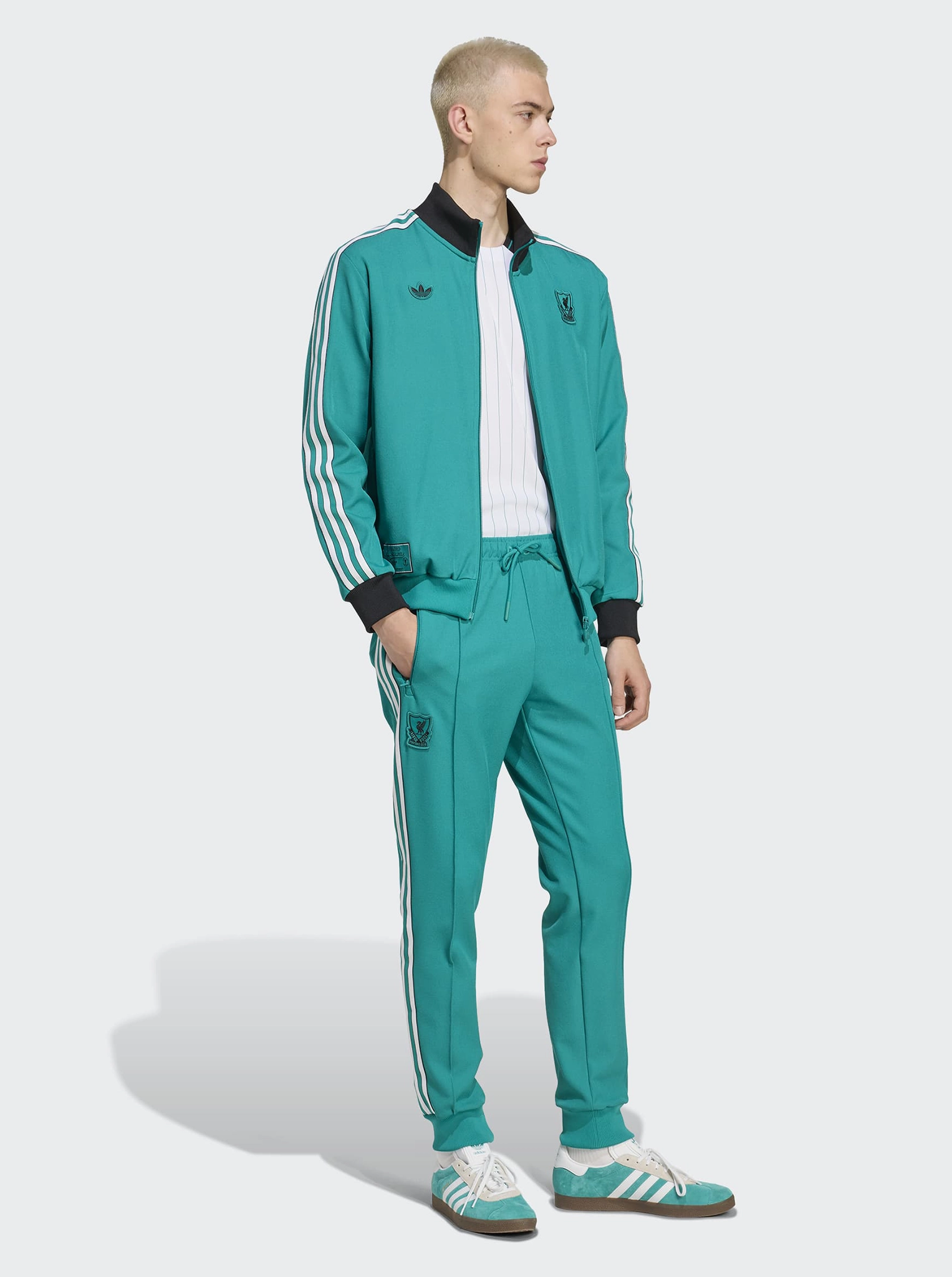 Liverpool FC Icon Track Top Record suitable for offline stores