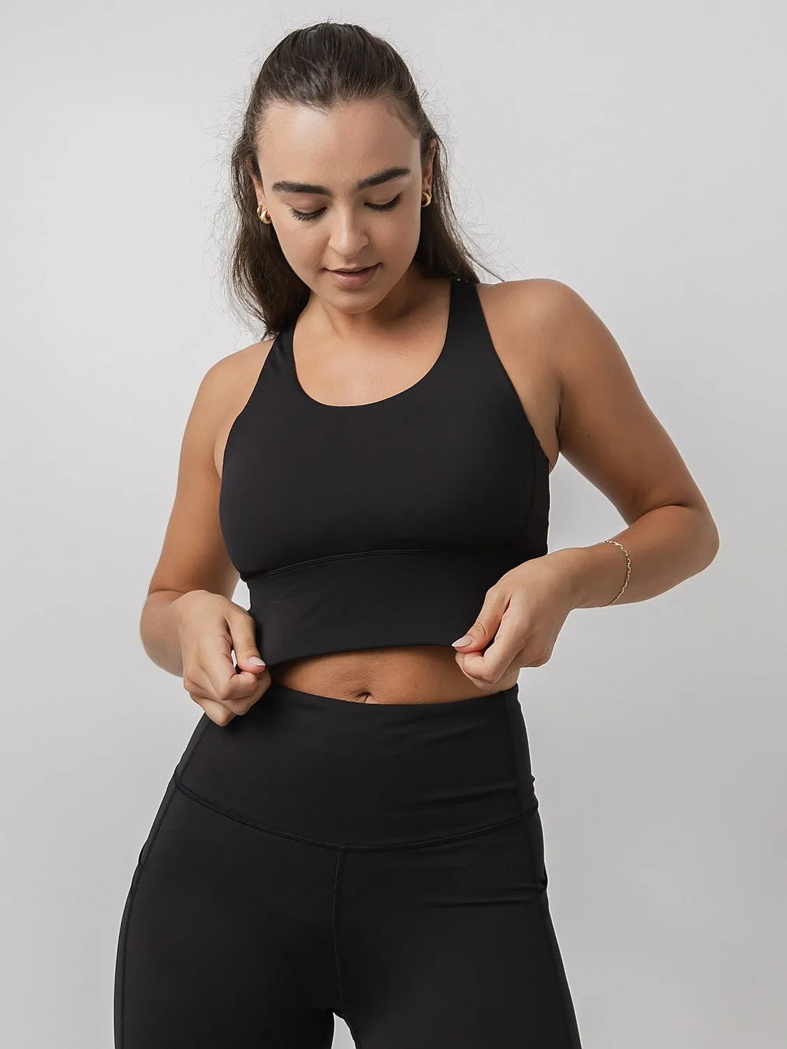 Eco-friendly Easy Material Longline Sports Bra In Black