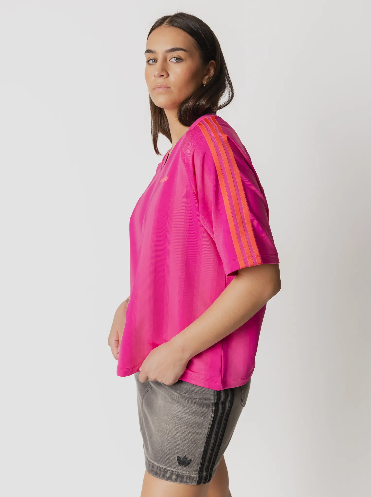 Casual Fit Subtle Details Loose Linear T-Shirt