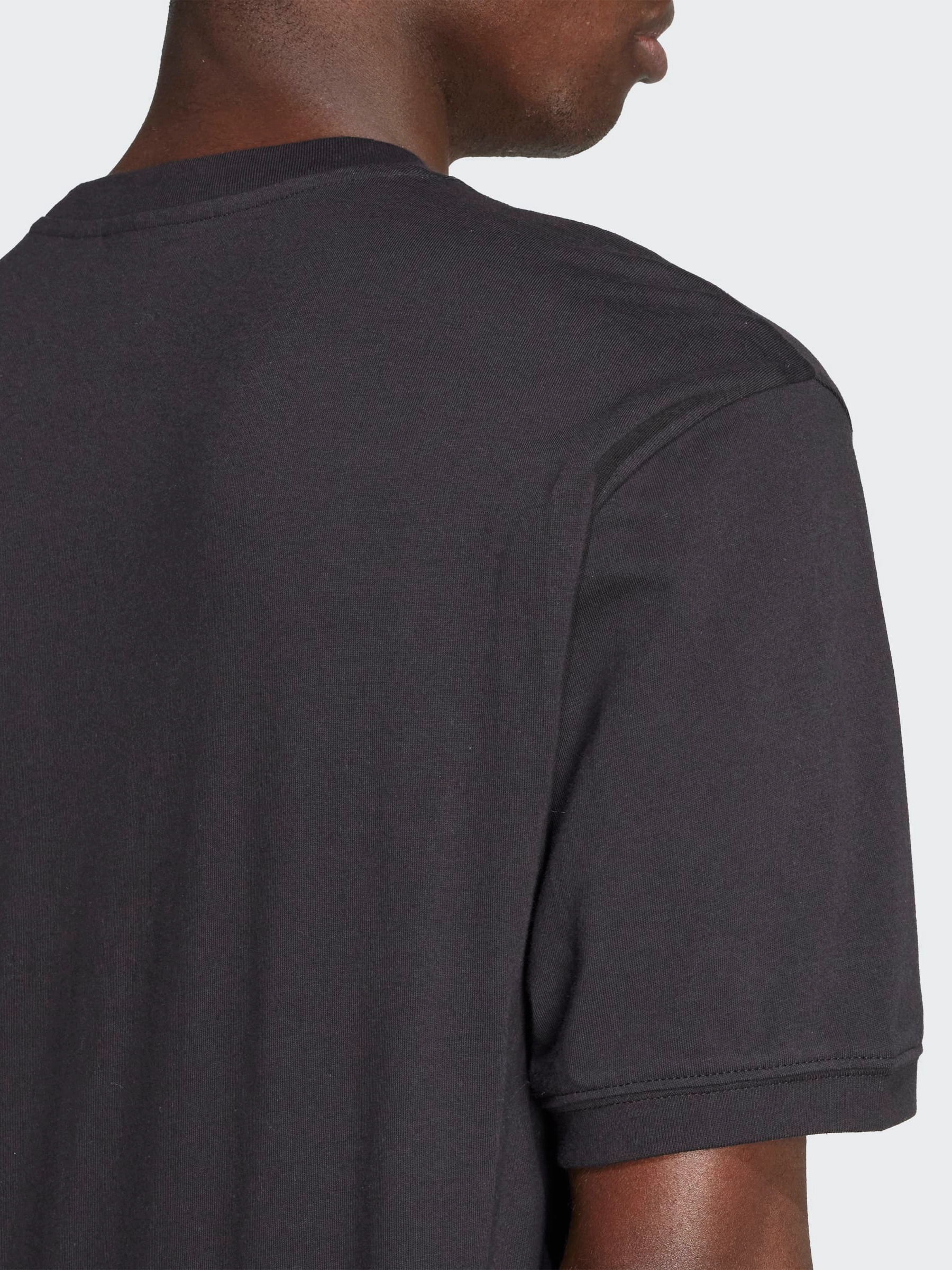 Adaptable Loose 2000s Cali Tee