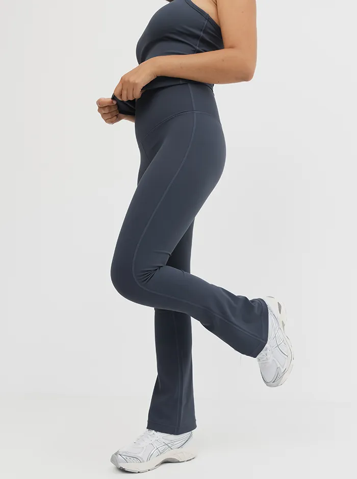 Mellow Flare In Shadow Relaxed Fit Chafe Resistant Design