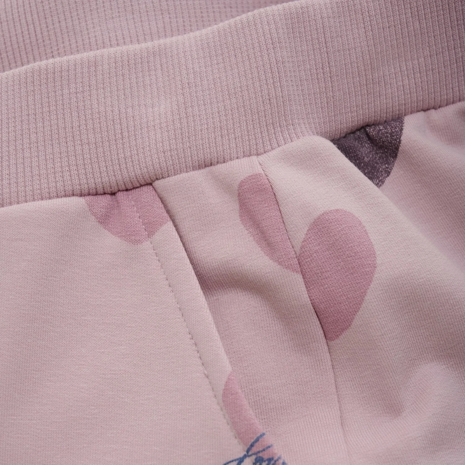 Minymo Dawn Pink Sweatpants AOP Feel Tapered Silhouette
