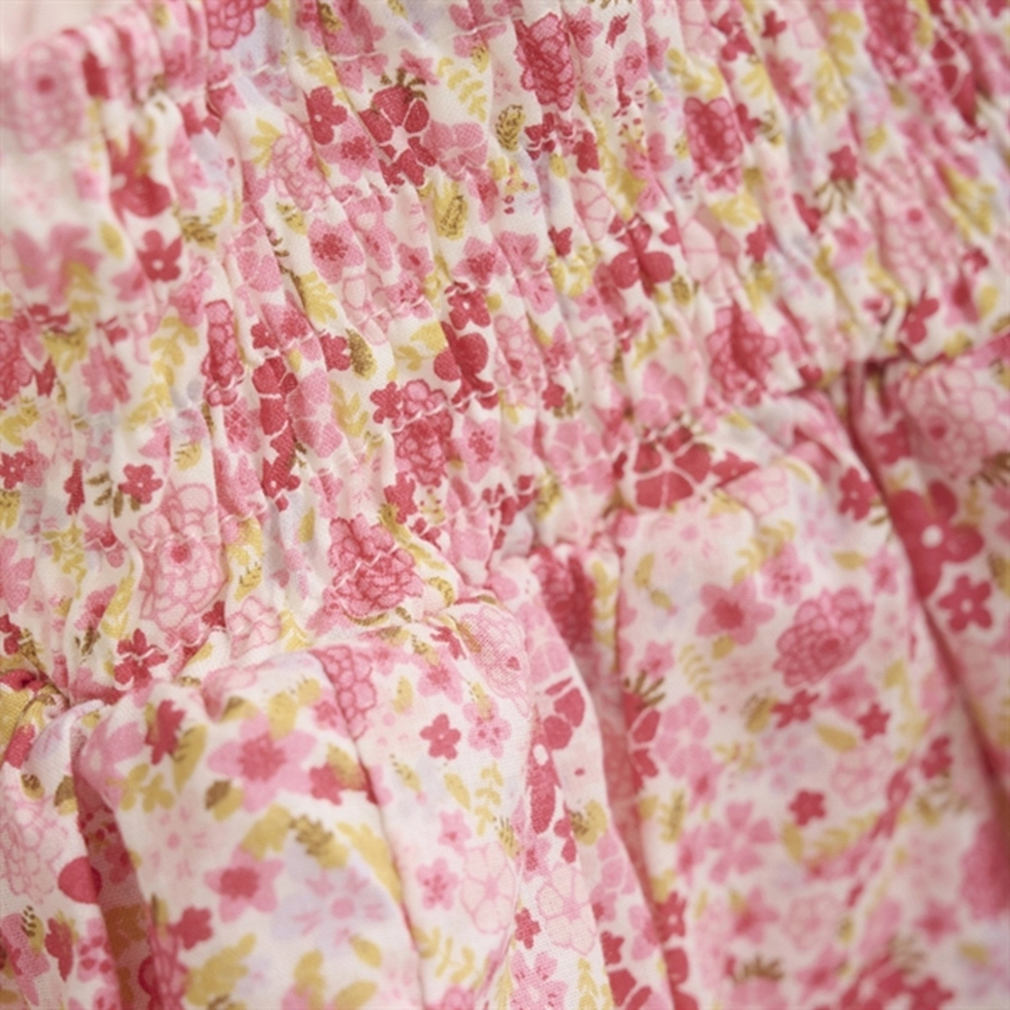 Minymo Pink Dogwood Skirt AOP w. Lining Semi Sheer Outfit Details