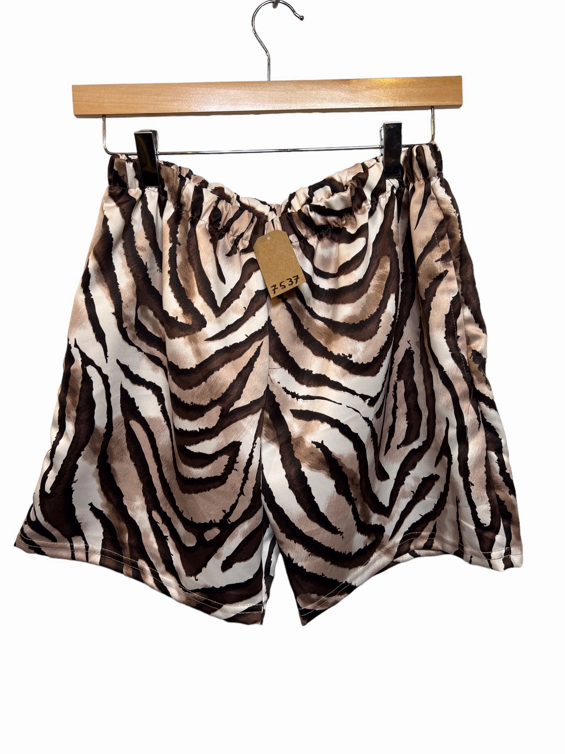 Ventilated Panels Wide Leg Silhouette Unisex Zebra Patterned Shorts (Size M)