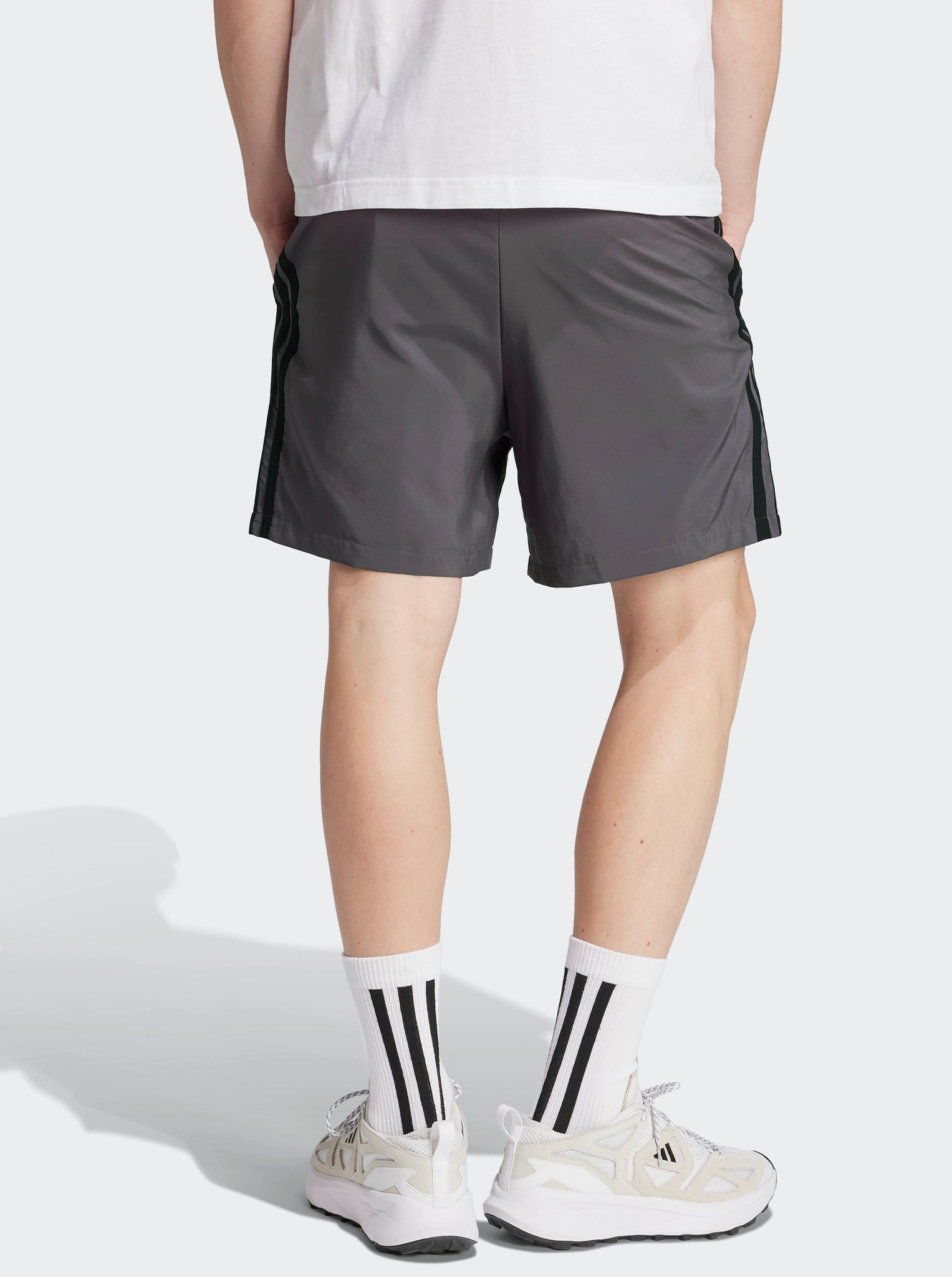 Concert wear Flexible Pocket Placement 3-Stripes Chelsea Short