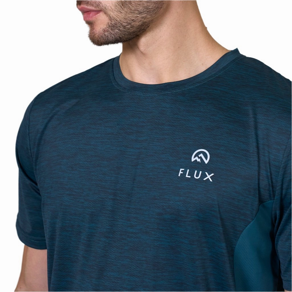 Flux Contrast Left Logo T-Shirt Men Comfy Layering Comfort Design
