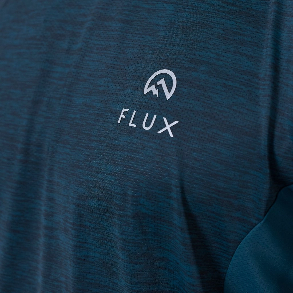 Minimalist Wear Flux Contrast Left Logo T-Shirt Men