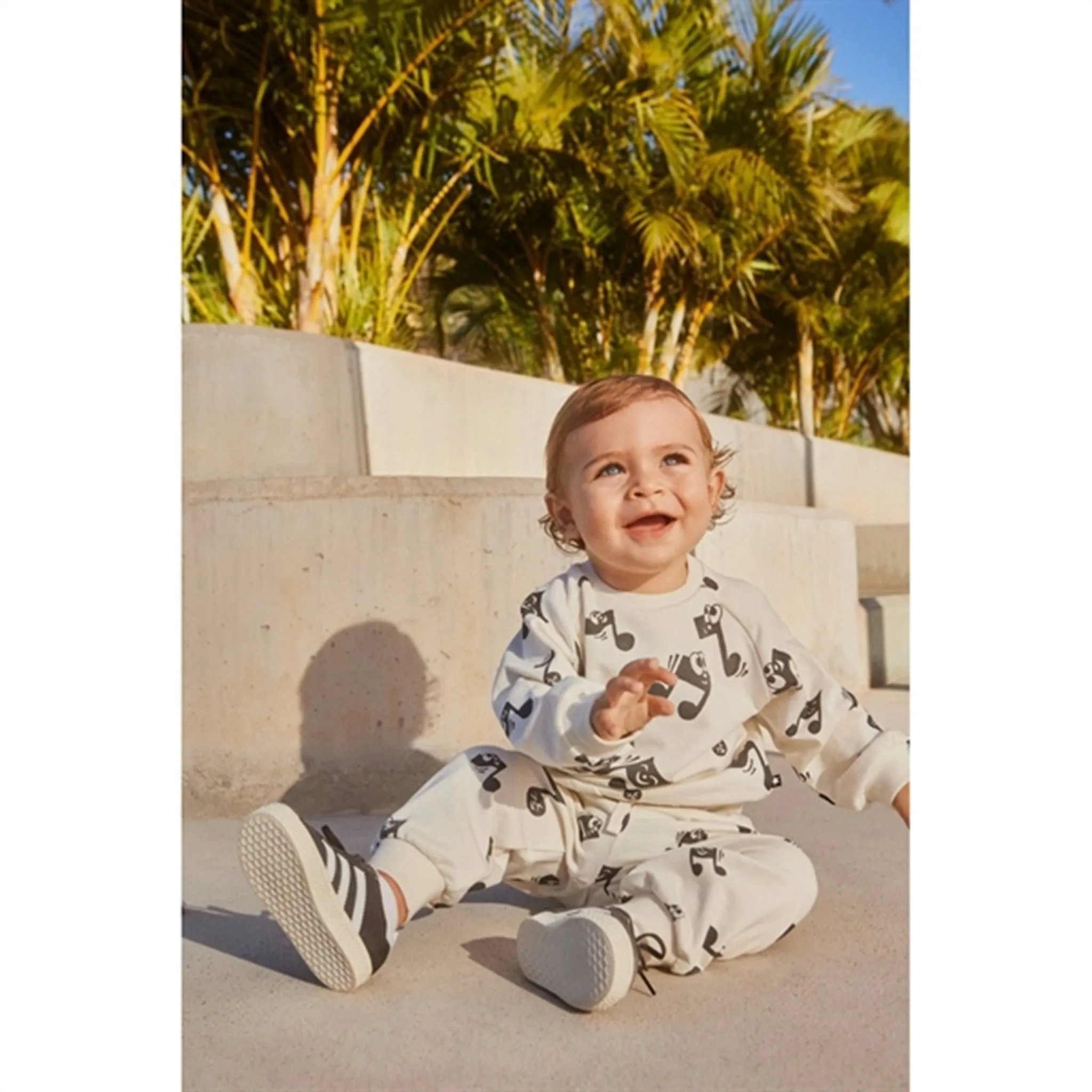 Nail polish Eco-friendly Molo Happy Notes Simeon Sweatpants