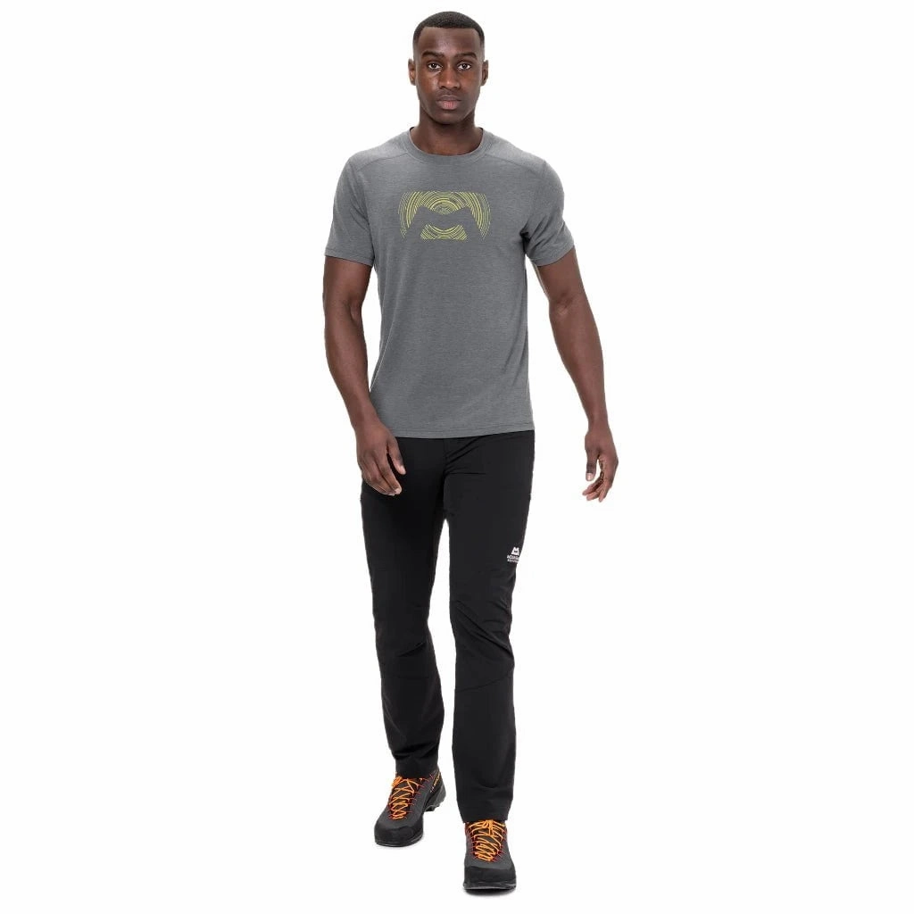 Cozy and Fashionable Relax Trend Mountain Equipment Headpoint Graphic T-Shirt Men