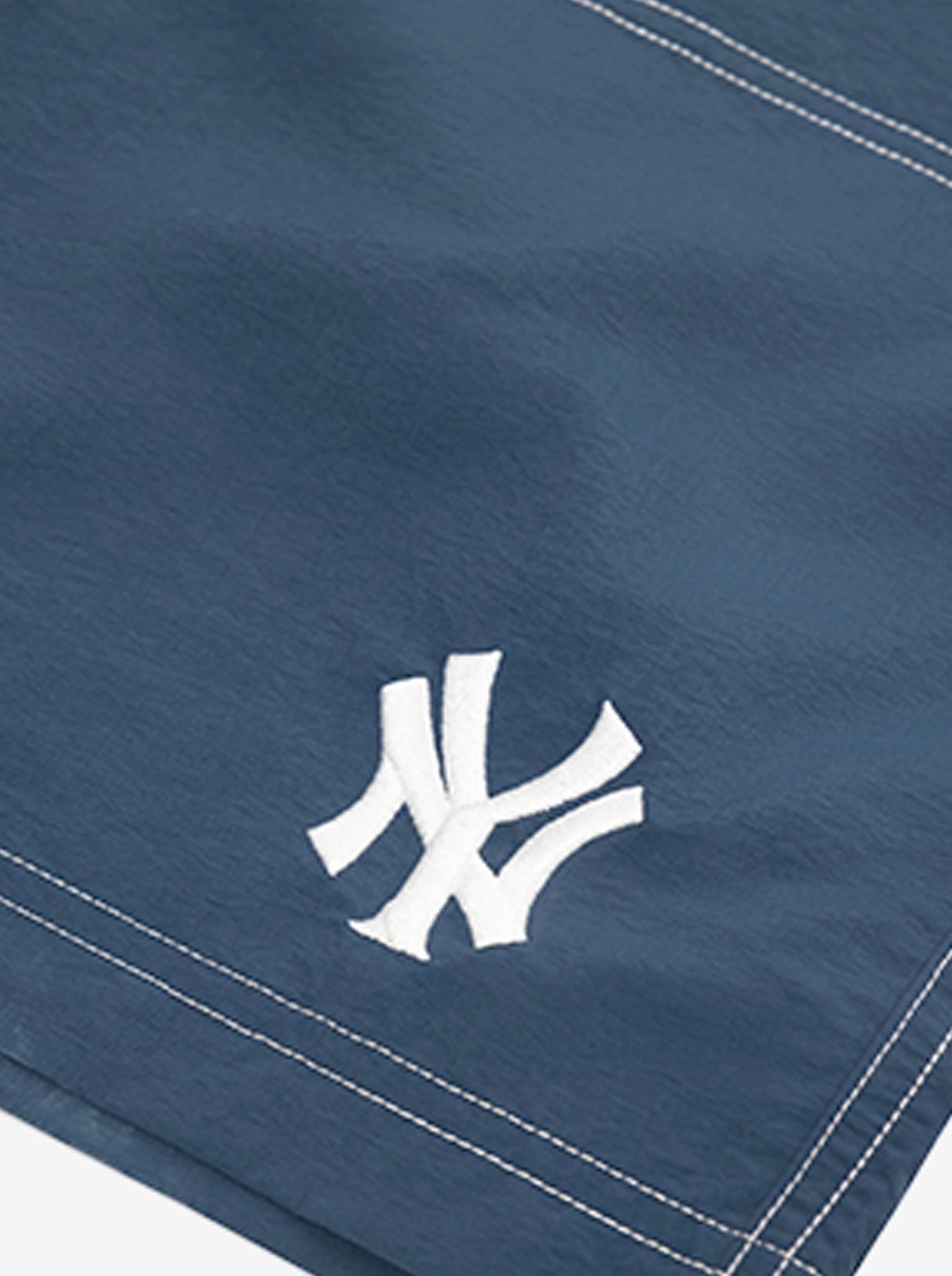 Relaxed Cut New York Yankees Nylon Shorts