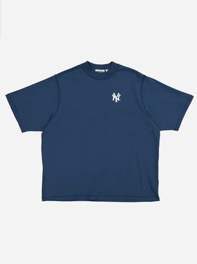 Cozy Comfort Look New York Yankees Reverse Seam Boxy Tee