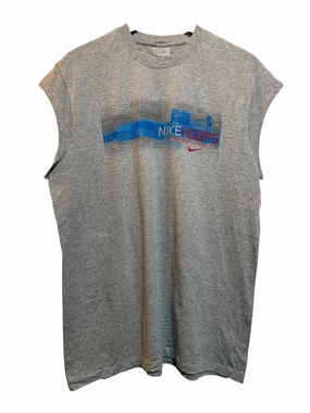 City Smart Modern Trend Look Nike Sleeveless Grey T Shirt (Size L)