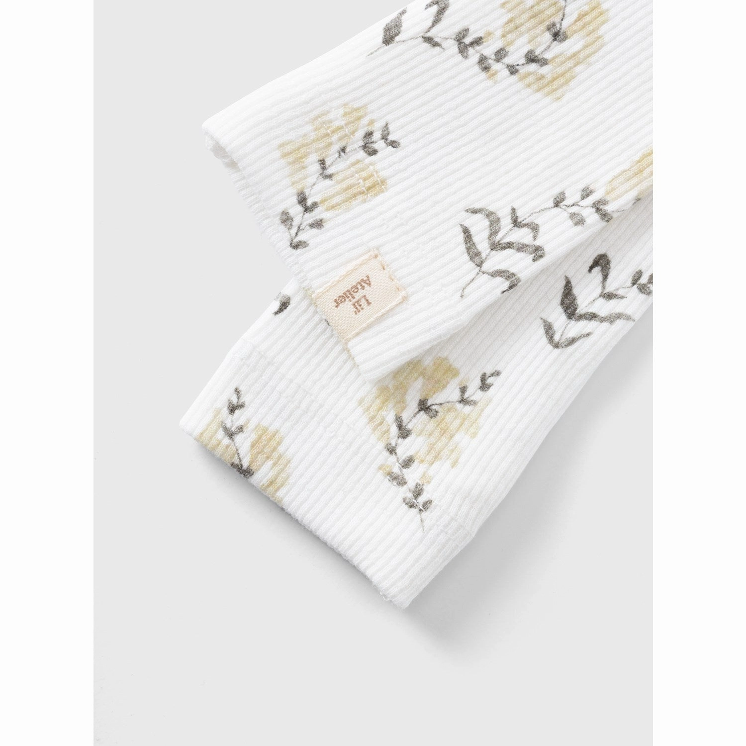 Lil'Atelier Coconut Milk Yellow Flower Gavo Slim Legging Evening Walk Non See