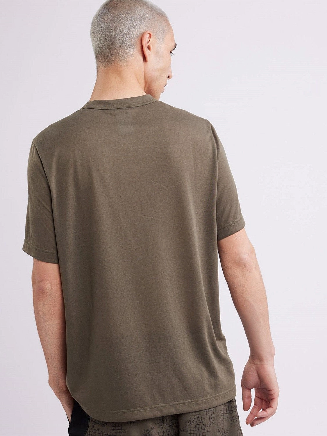 Casual Everyday Relaxed Comfort Wear Training Speedwick Graphic Tee