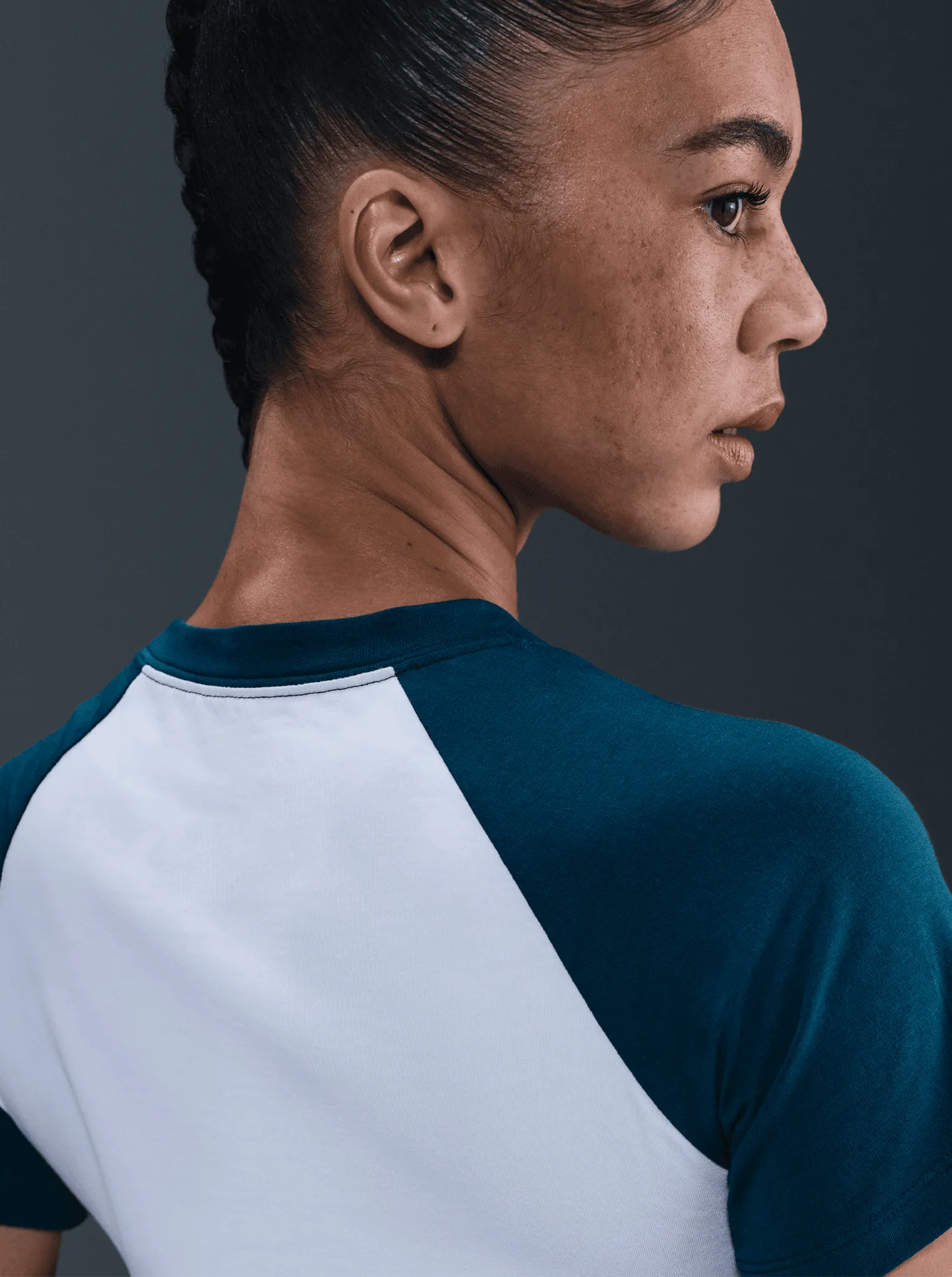 easy to pair Chill Knit Slim Graphic Tee