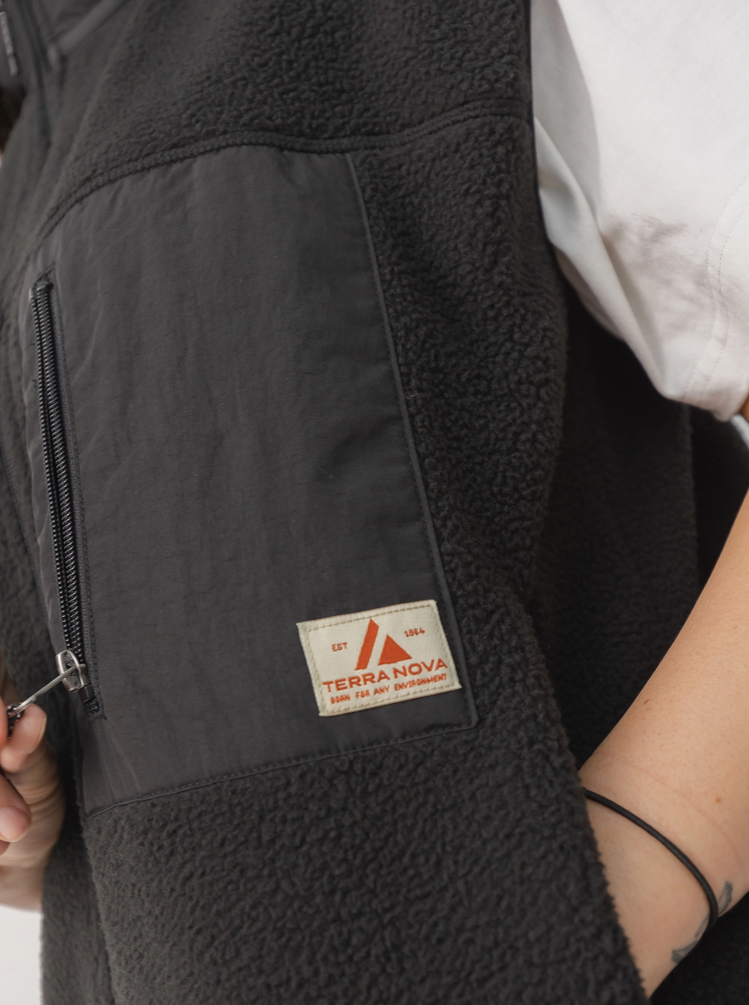 Sherpa Vest Kinetic Back Ventilation