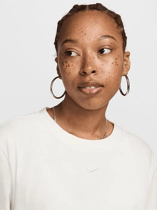 Smart Fashion Sportswear Essential T-Shirt