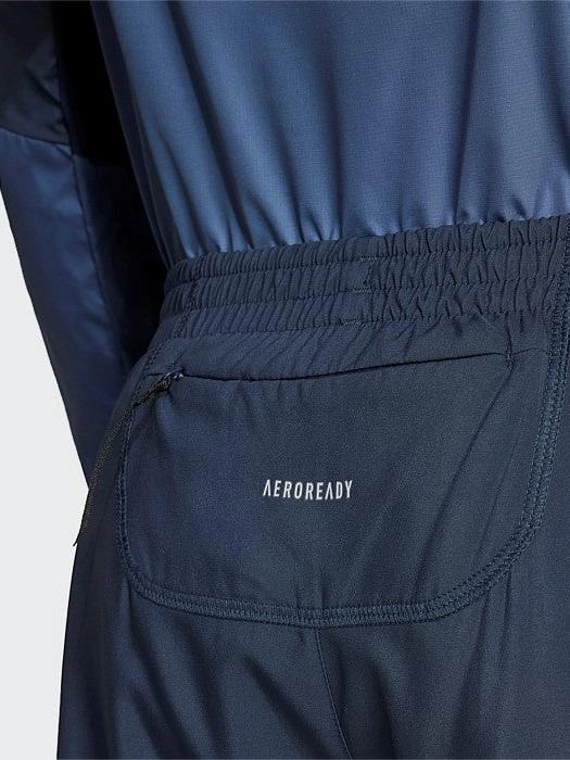 Own The Run Base AEROREADY Shorts Street Chic