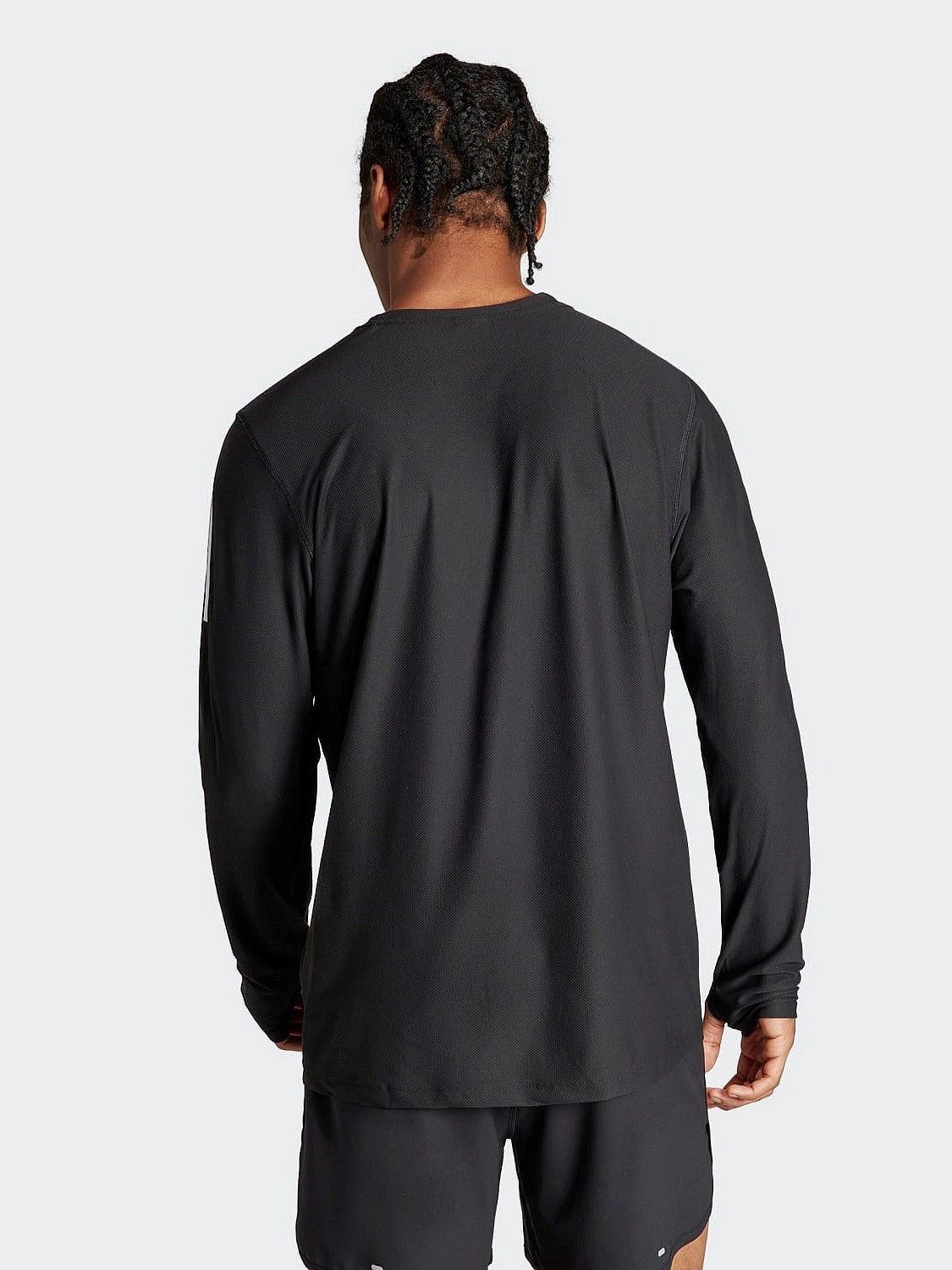 Travel Comfort Own The Run Long Sleeve Tee