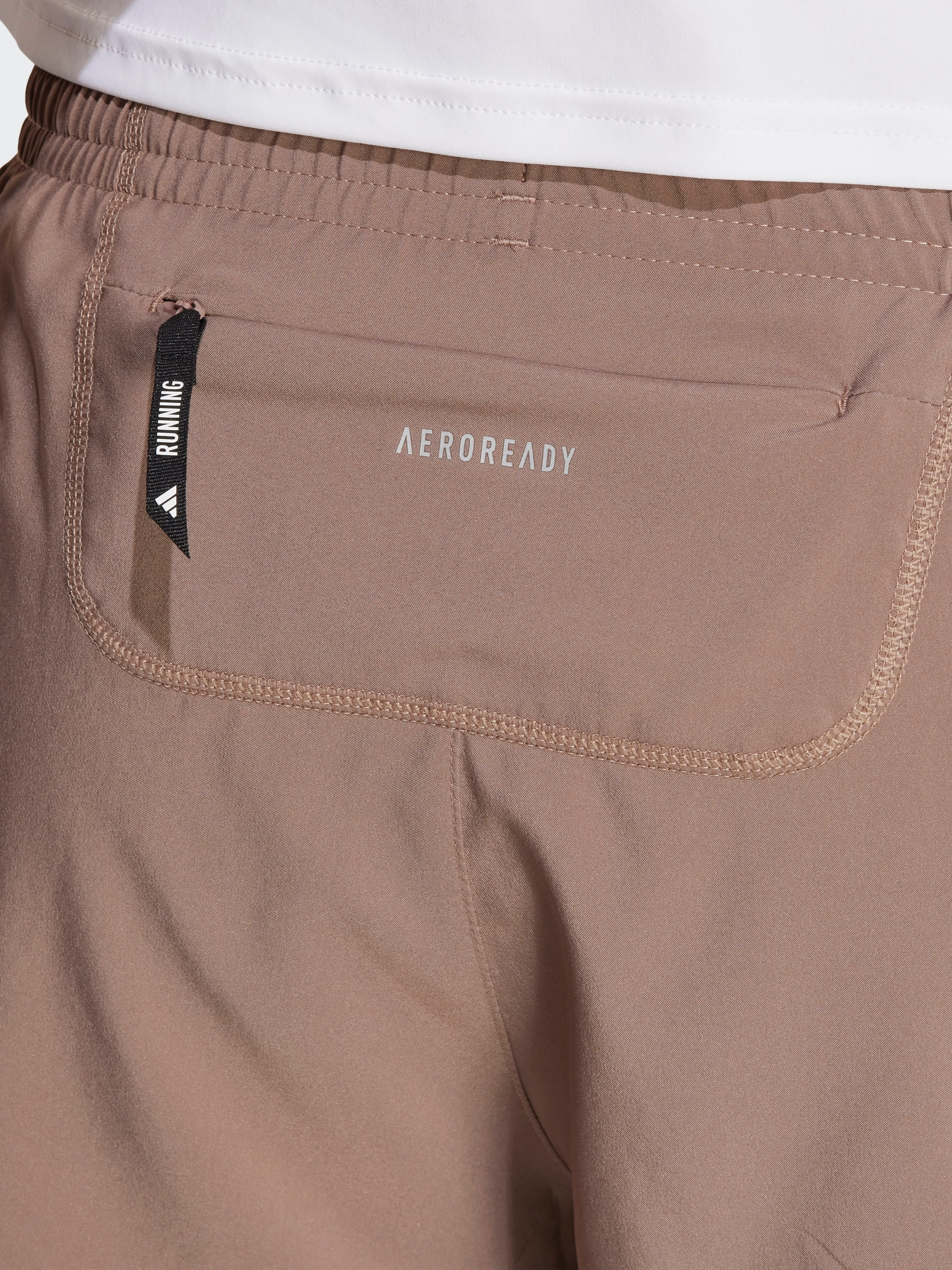 music event look Own The Run Short