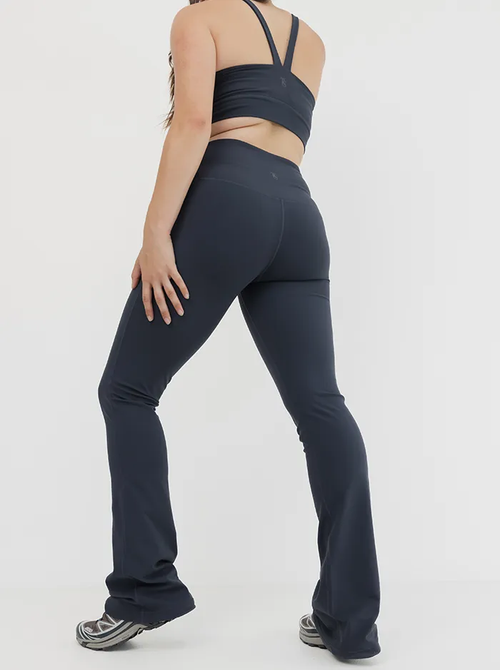 Mellow Flare Longline In Shadow Unisex Style Travel Outfit Comfortable Stretch Wear