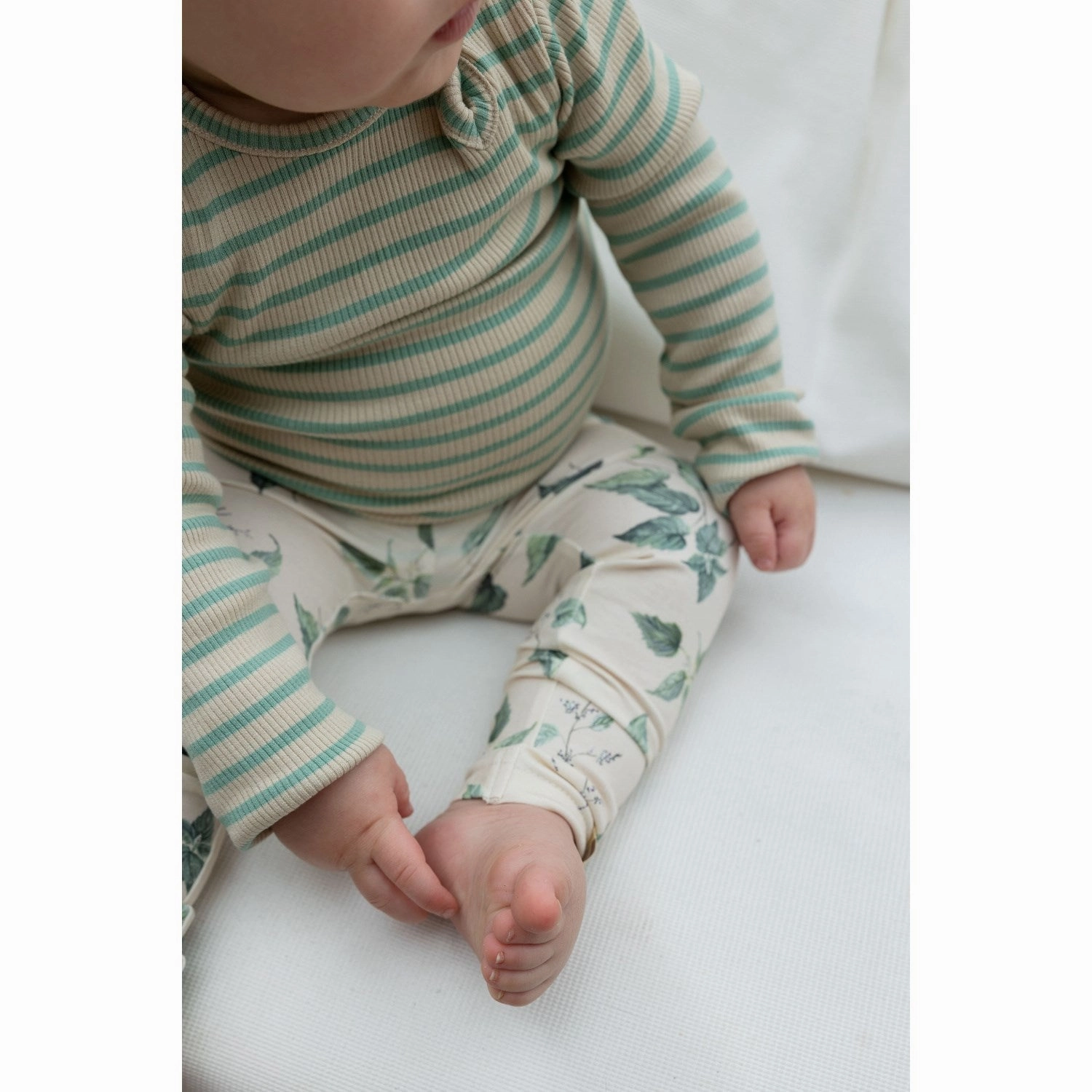 Edgy style Petit Piao Nettle Leggings Printed