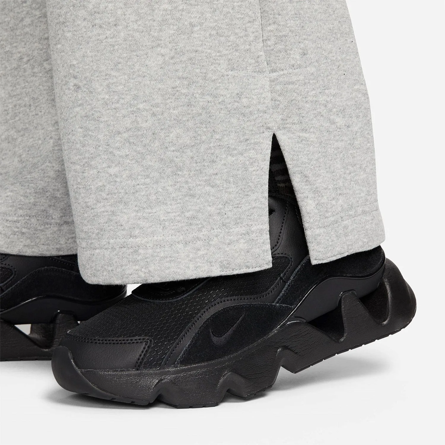 Phoenix Fleece Wide-Leg Sweatpants Anti Odor Treatment