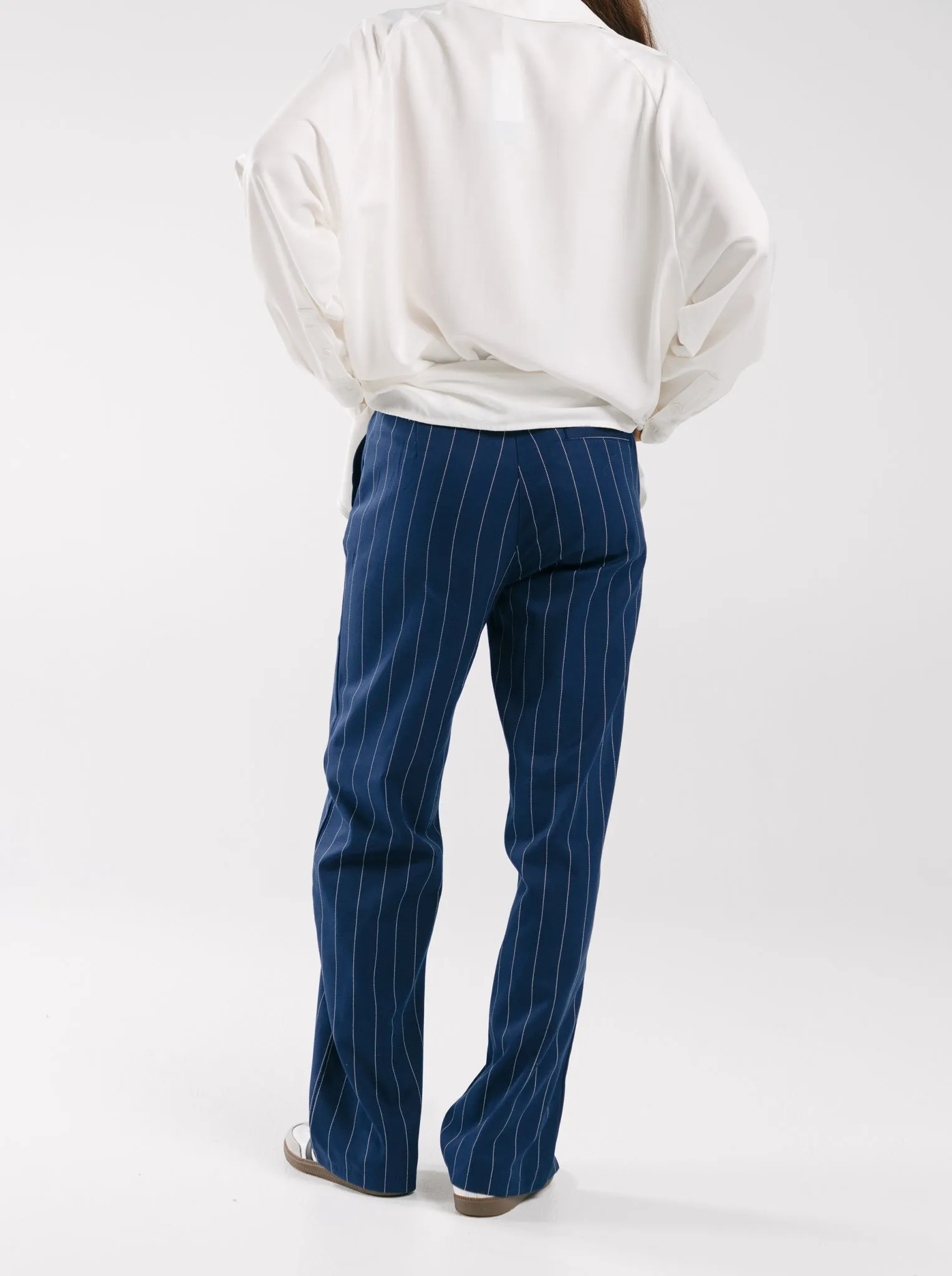 Light and Cozy Pinstripe Twill Loose Trousers